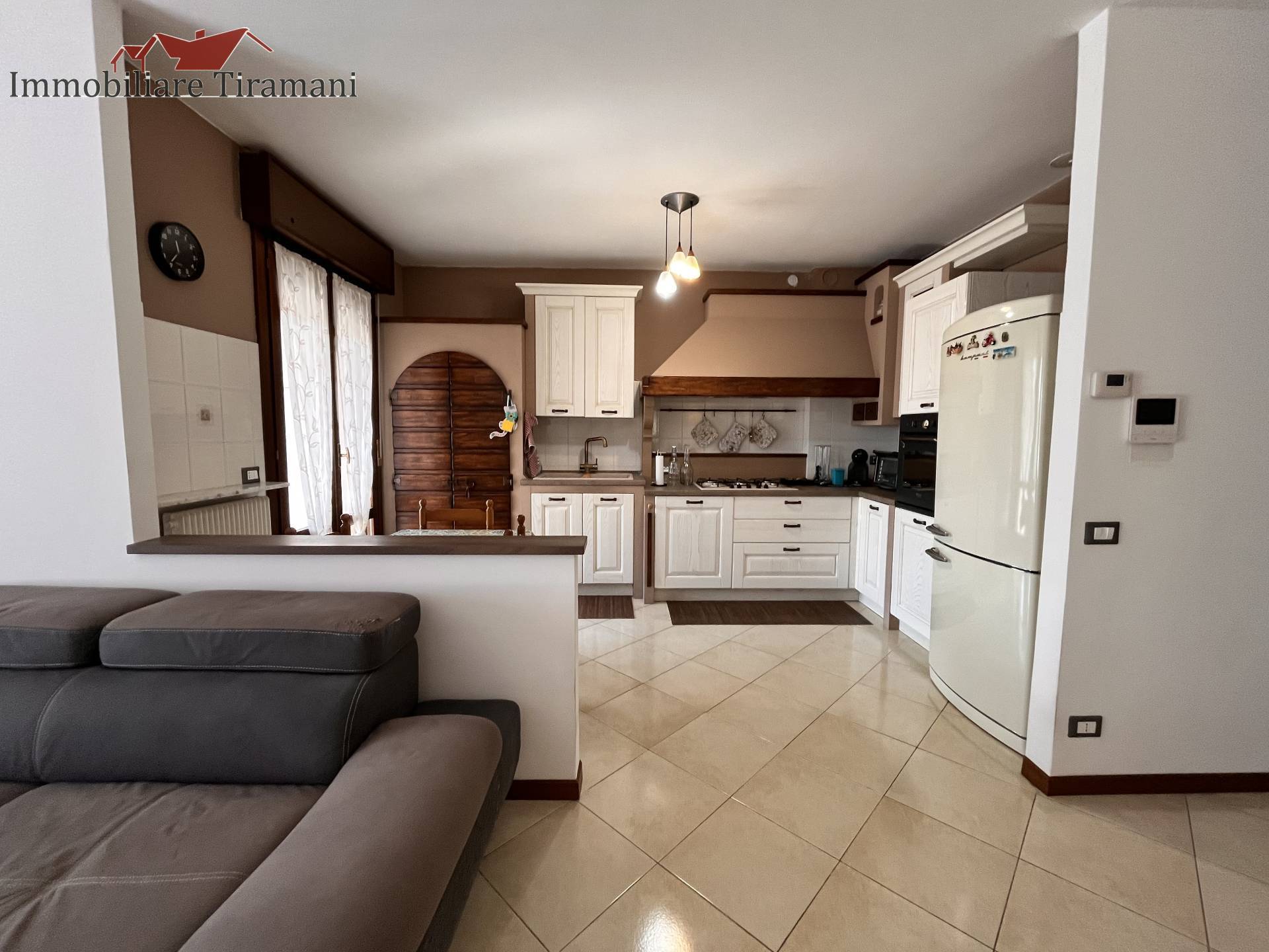 Appartamento in vendita a Cadeo, Roveleto