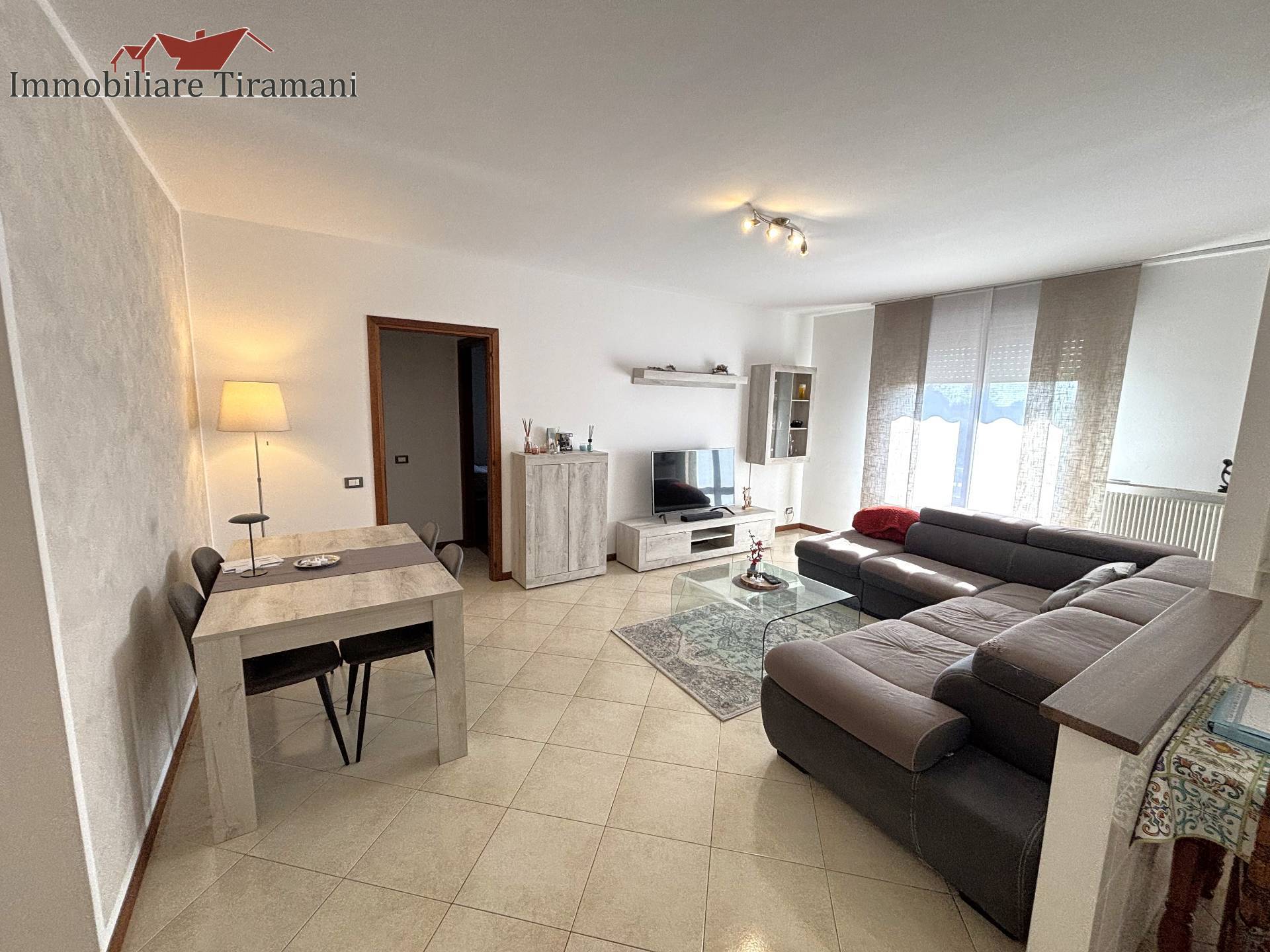 Appartamento in vendita a Cadeo, Roveleto