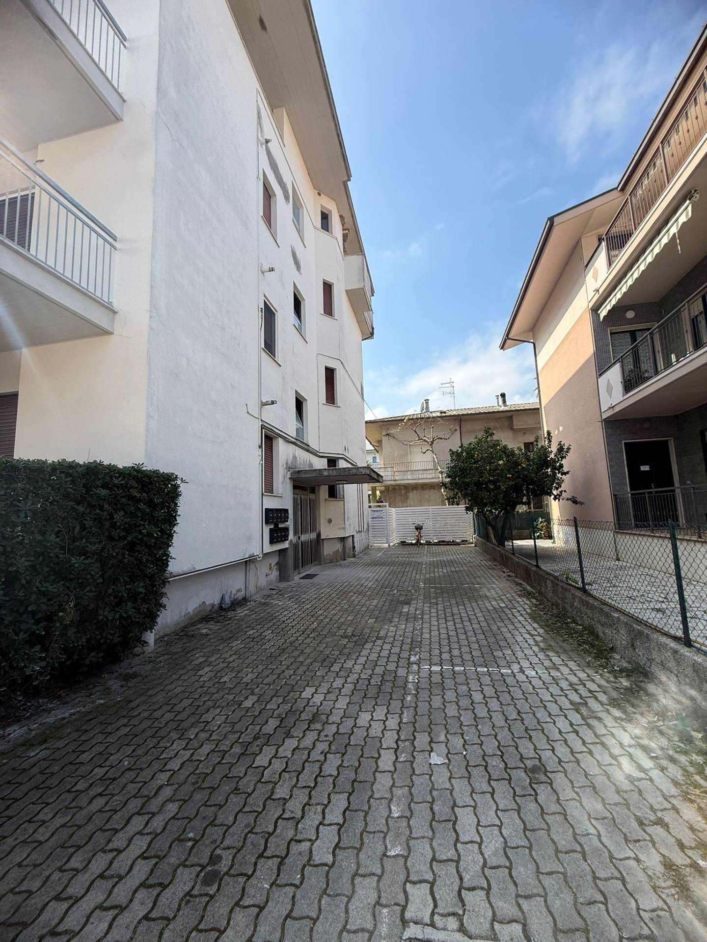 Appartamento in affitto a Alba Adriatica, Zona Mare