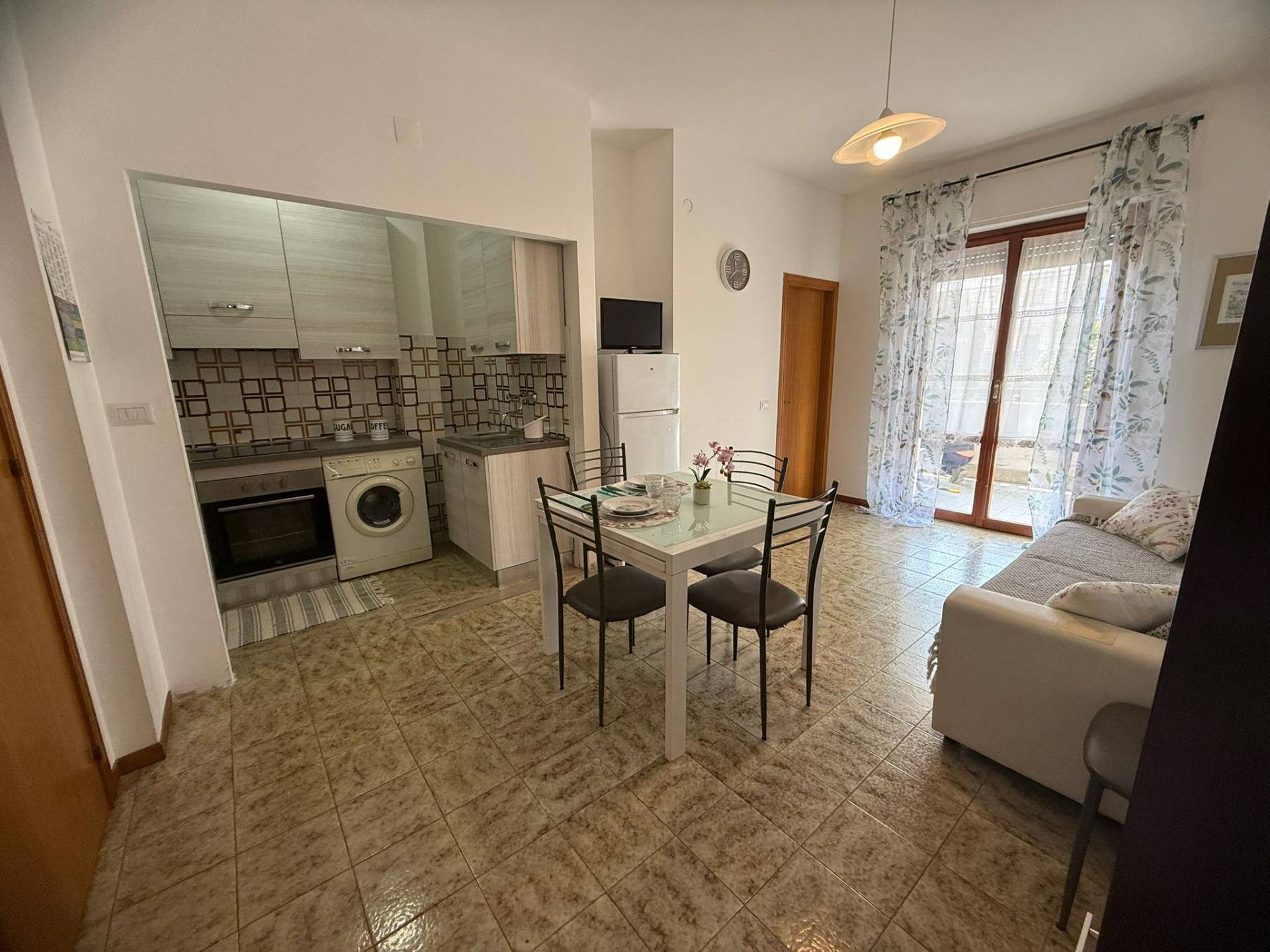 Appartamento in affitto a Alba Adriatica, Zona Mare