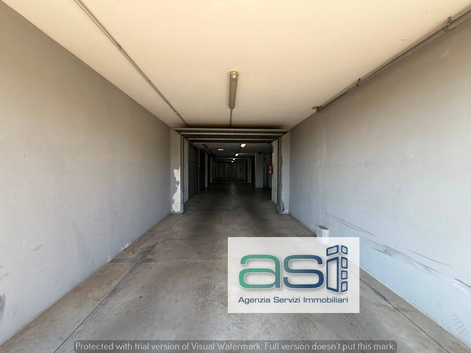 Box o garage in vendita a Corropoli, residenziale