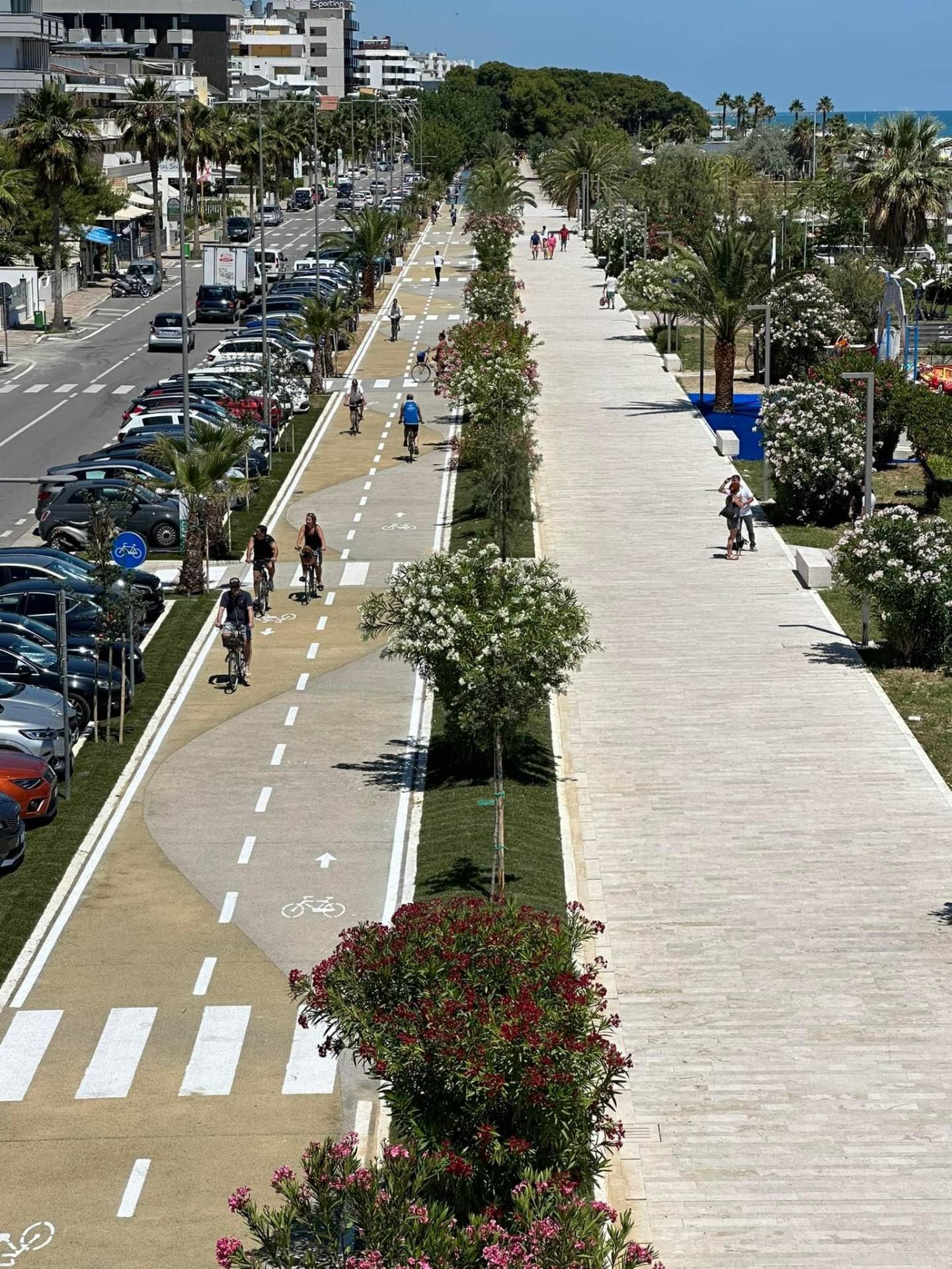 Appartamento in vendita a Alba Adriatica, pinete