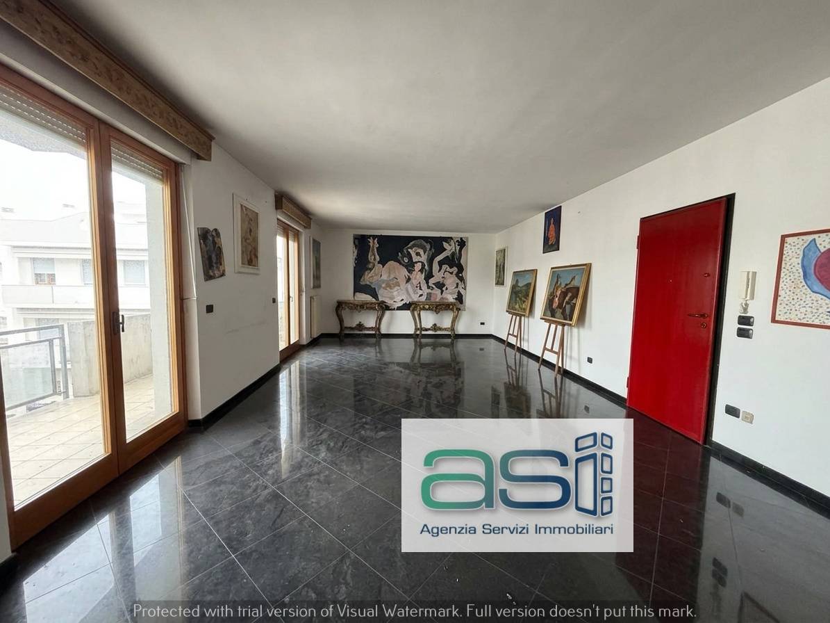 Appartamento in vendita a Alba Adriatica, centro