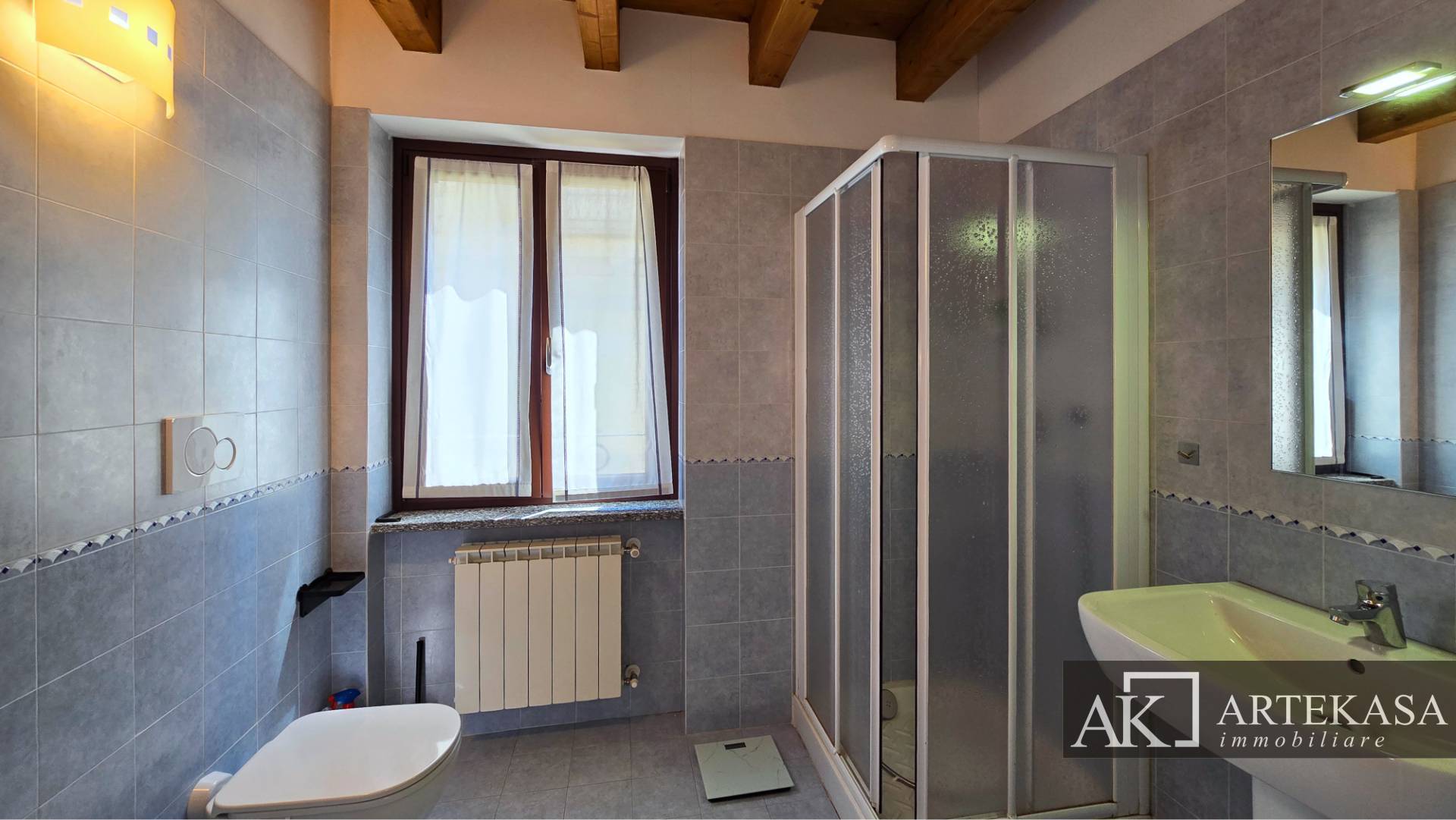 3 LOCALI in vendita a Novara, 1 - Centro