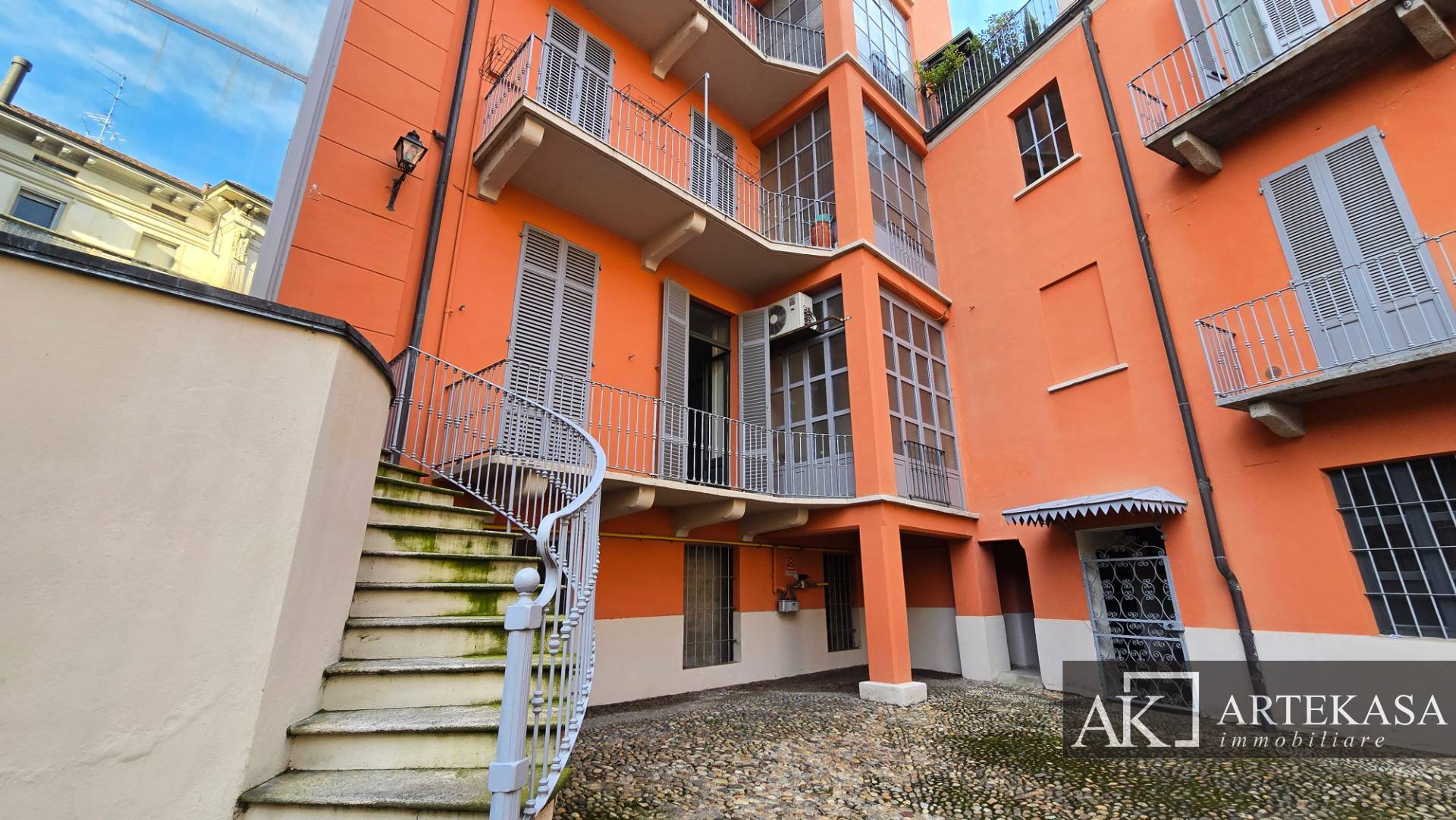 Studio/Ufficio in vendita a Novara, 1 - Centro