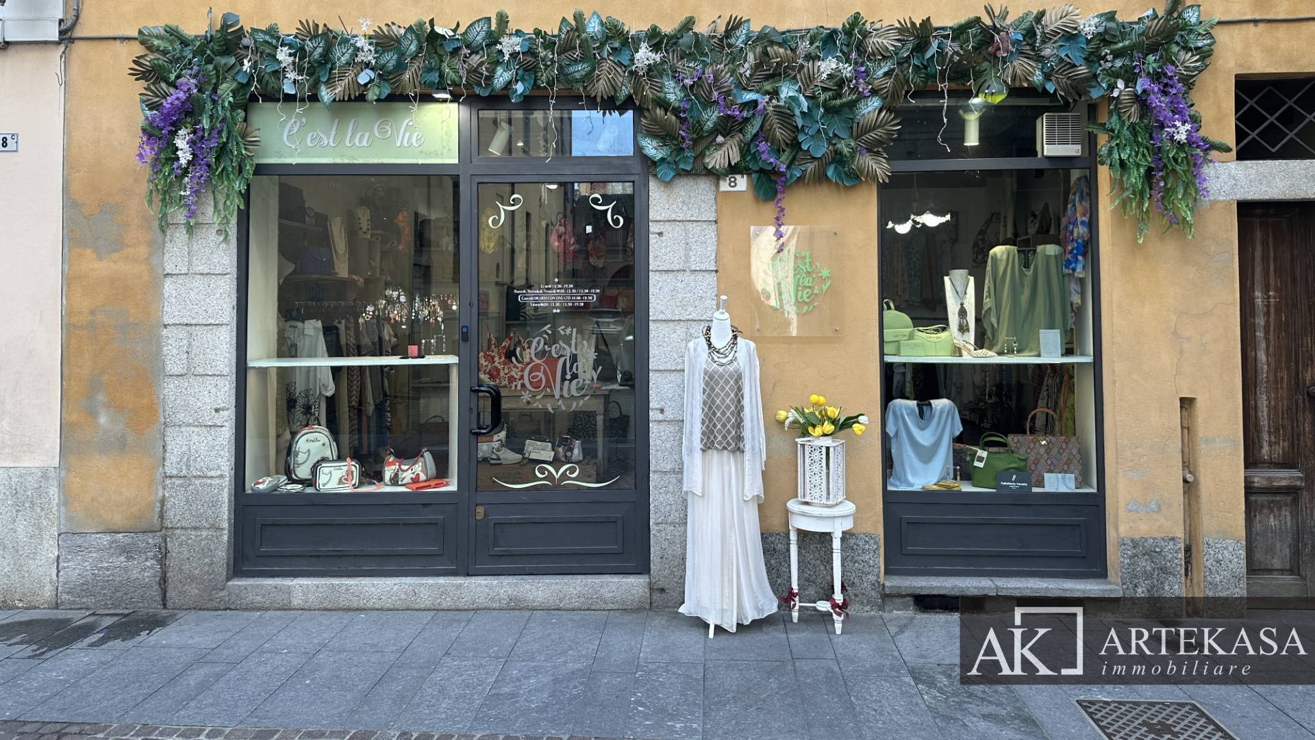Negozio in affitto a Novara, 1 - Centro