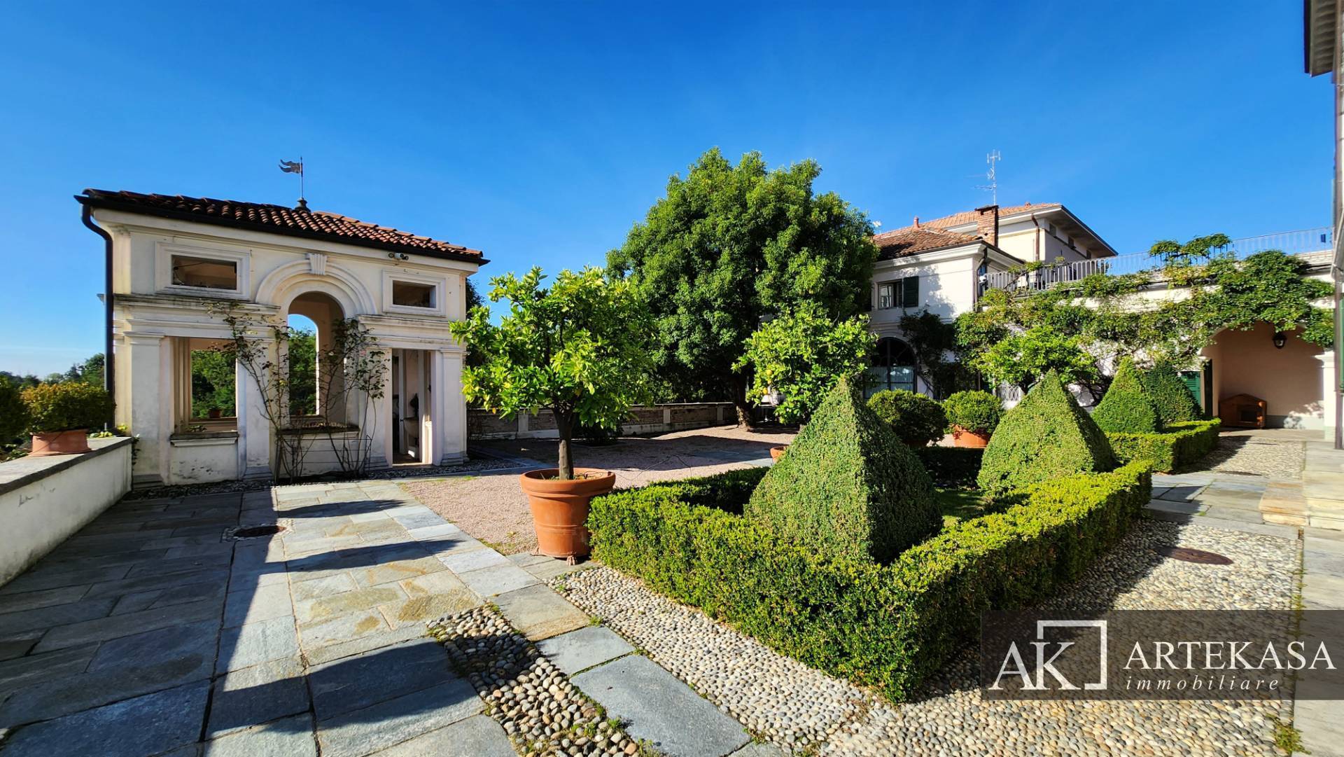 Villa in vendita a Bogogno