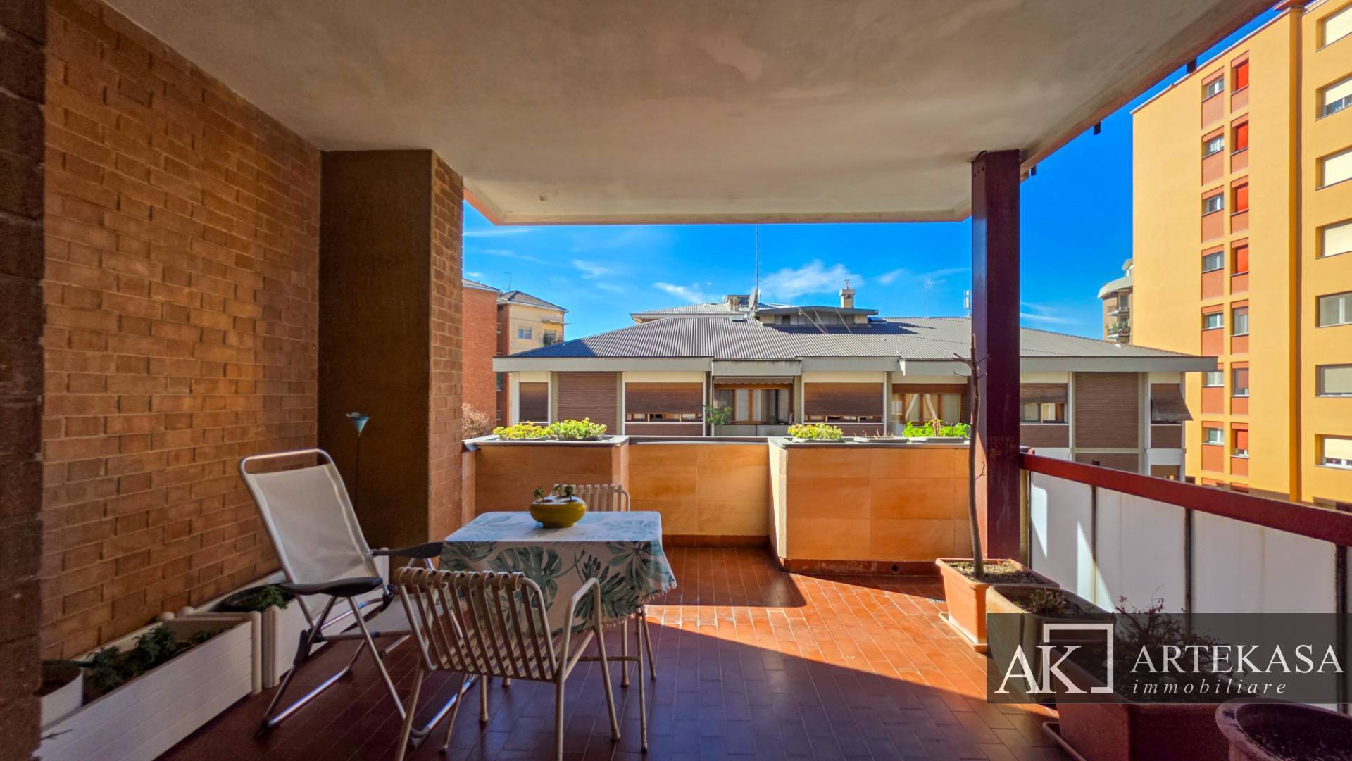 5 LOCALI in vendita a Novara, 3 - Sacro Cuore