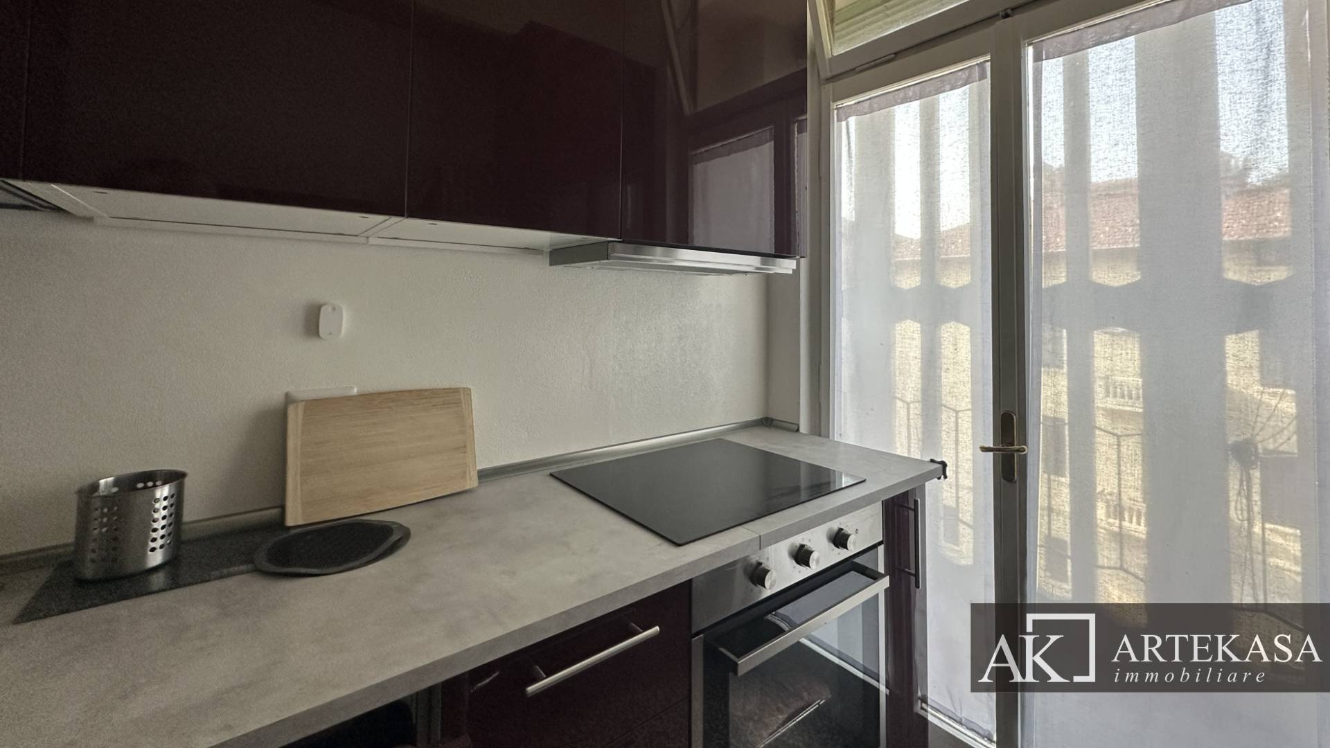 3 LOCALI in affitto a Novara, 1 - Centro