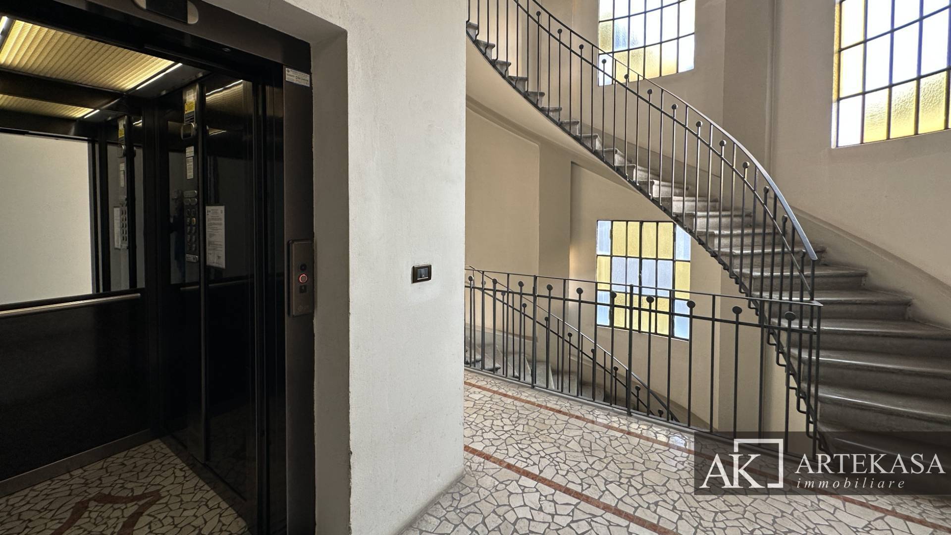 3 LOCALI in affitto a Novara, 1 - Centro