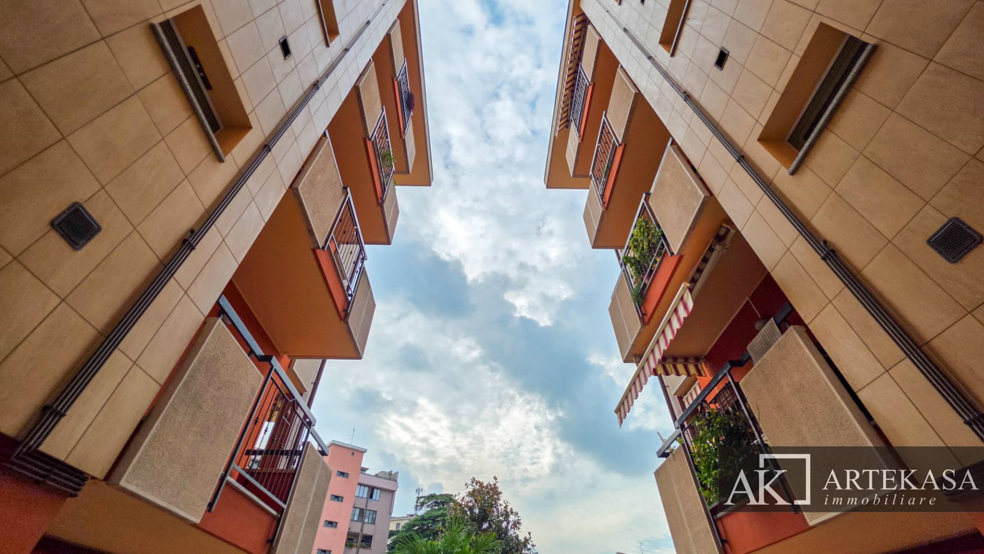 3 LOCALI in vendita a Novara, 10 - Bicocca - Olengo