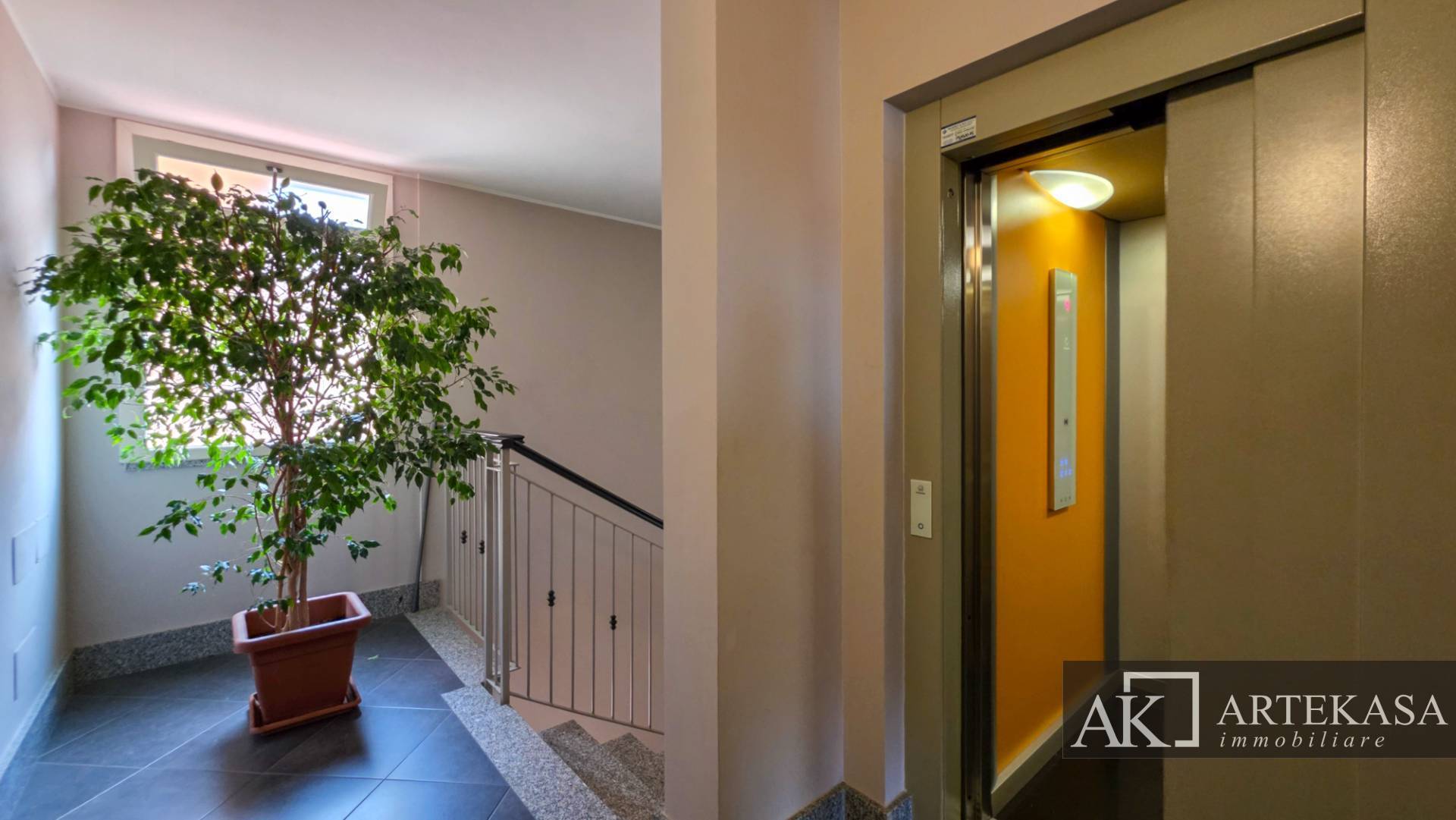 3 LOCALI in vendita a Novara, 10 - Bicocca - Olengo