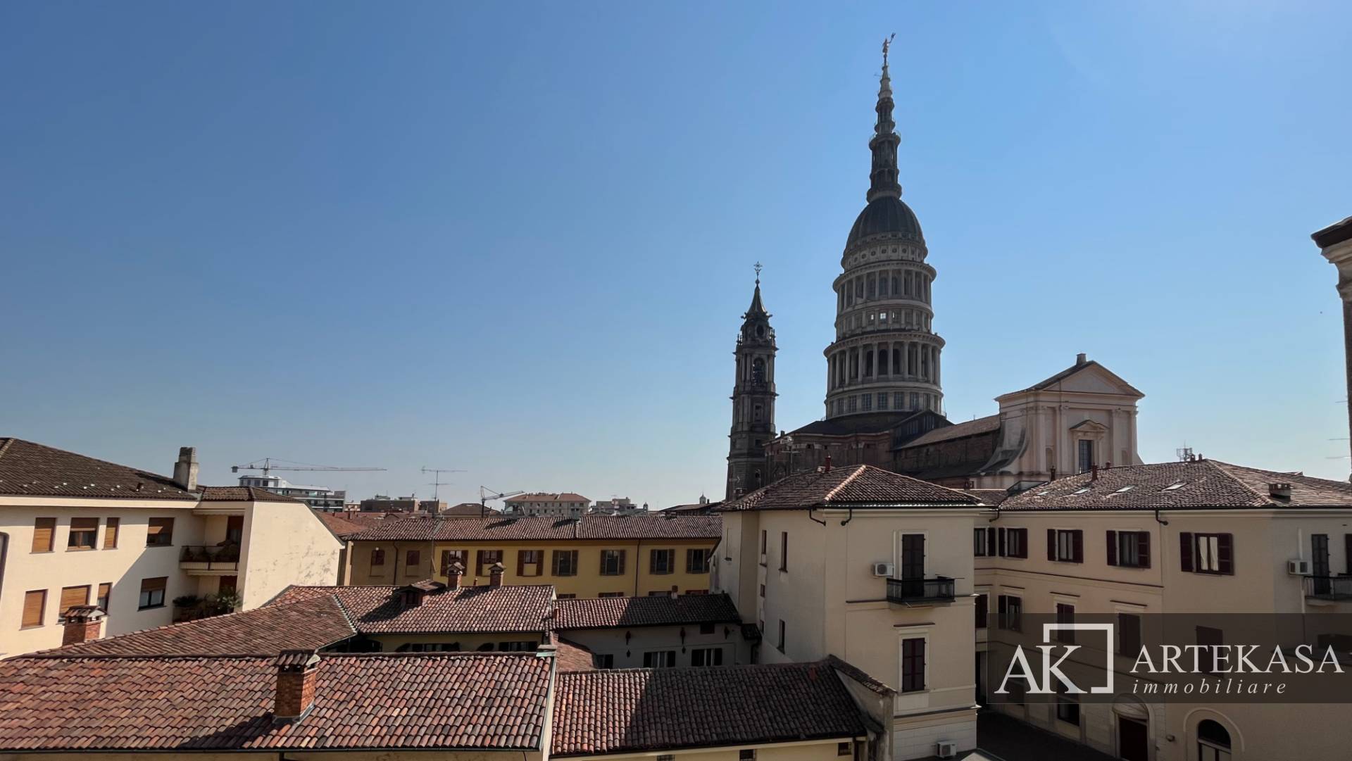 Studio/Ufficio in vendita a Novara, 1 - Centro