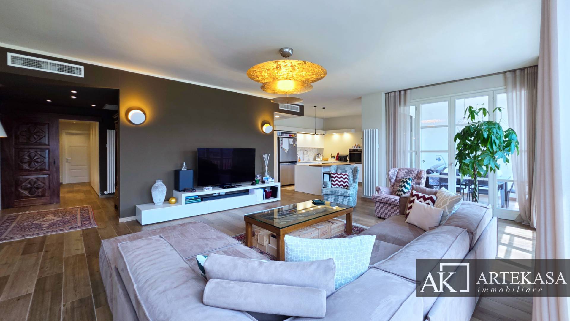 4 LOCALI in vendita a Novara, 1 - Centro