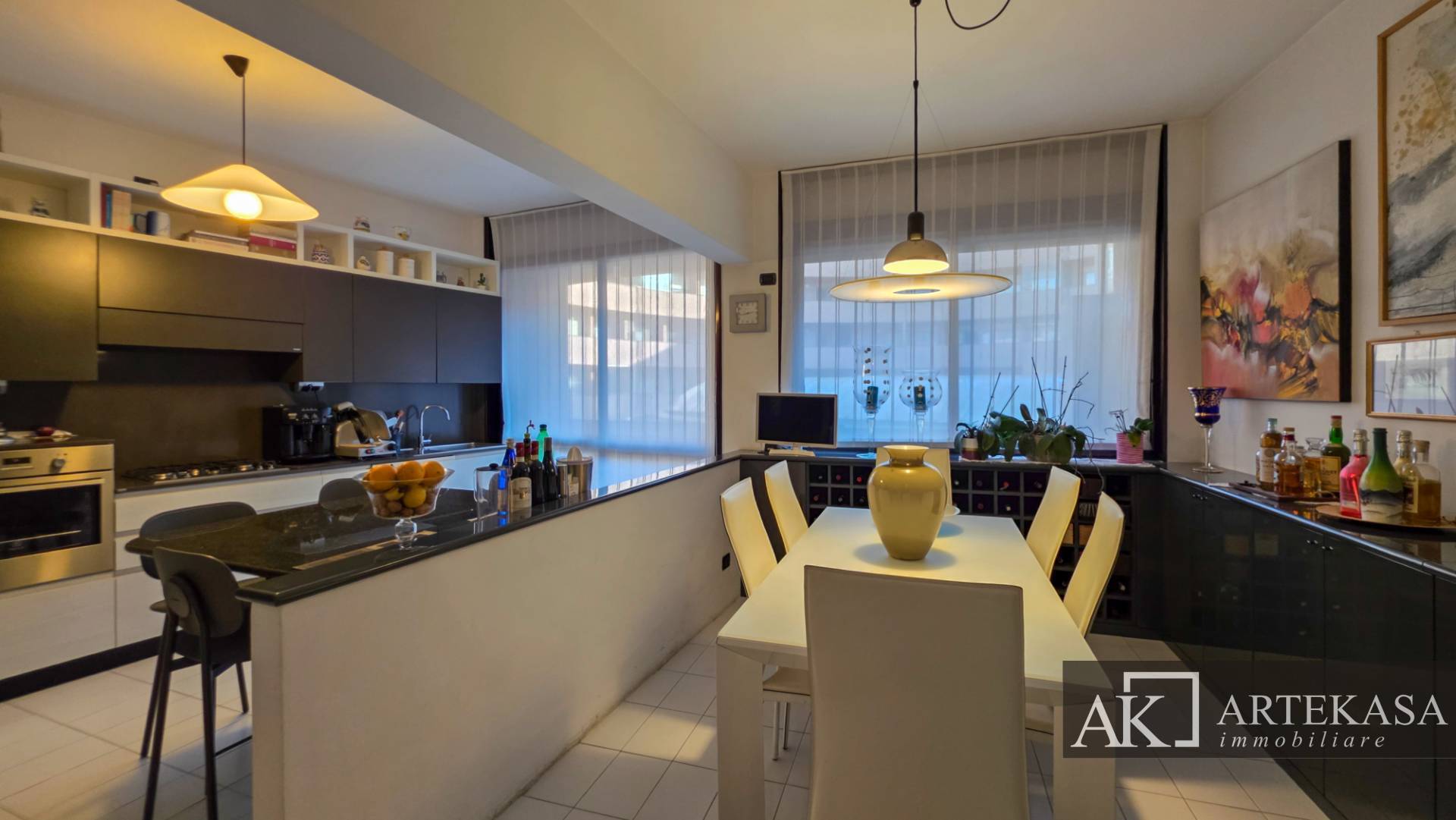 3 LOCALI in vendita a Novara, 1 - Centro