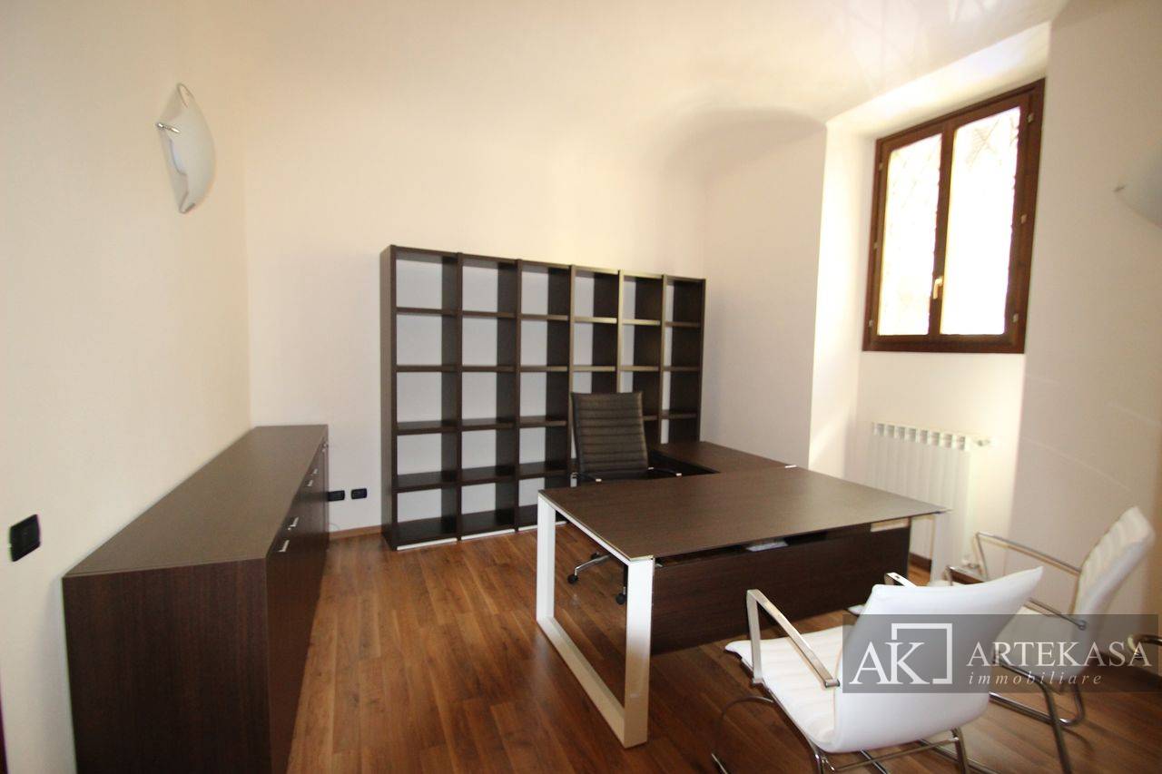 Studio/Ufficio in vendita a Novara, 1 - Centro