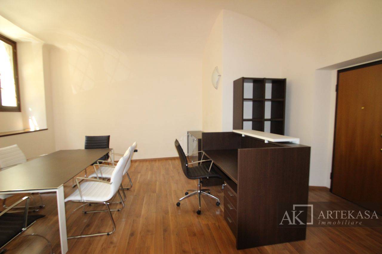 Studio/Ufficio in vendita a Novara, 1 - Centro