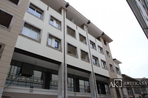 Negozio in vendita a Novara, 1 - Centro