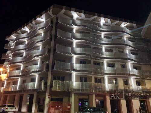 Negozio in vendita a Novara, 3 - Sacro Cuore