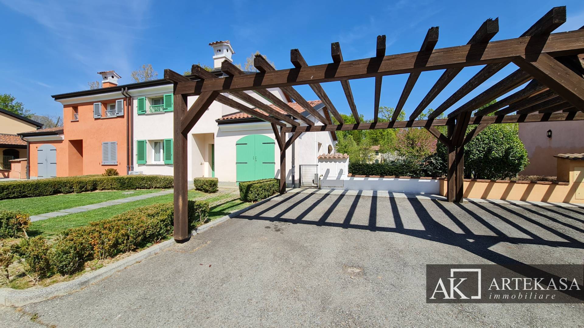 Villa in vendita a Bogogno