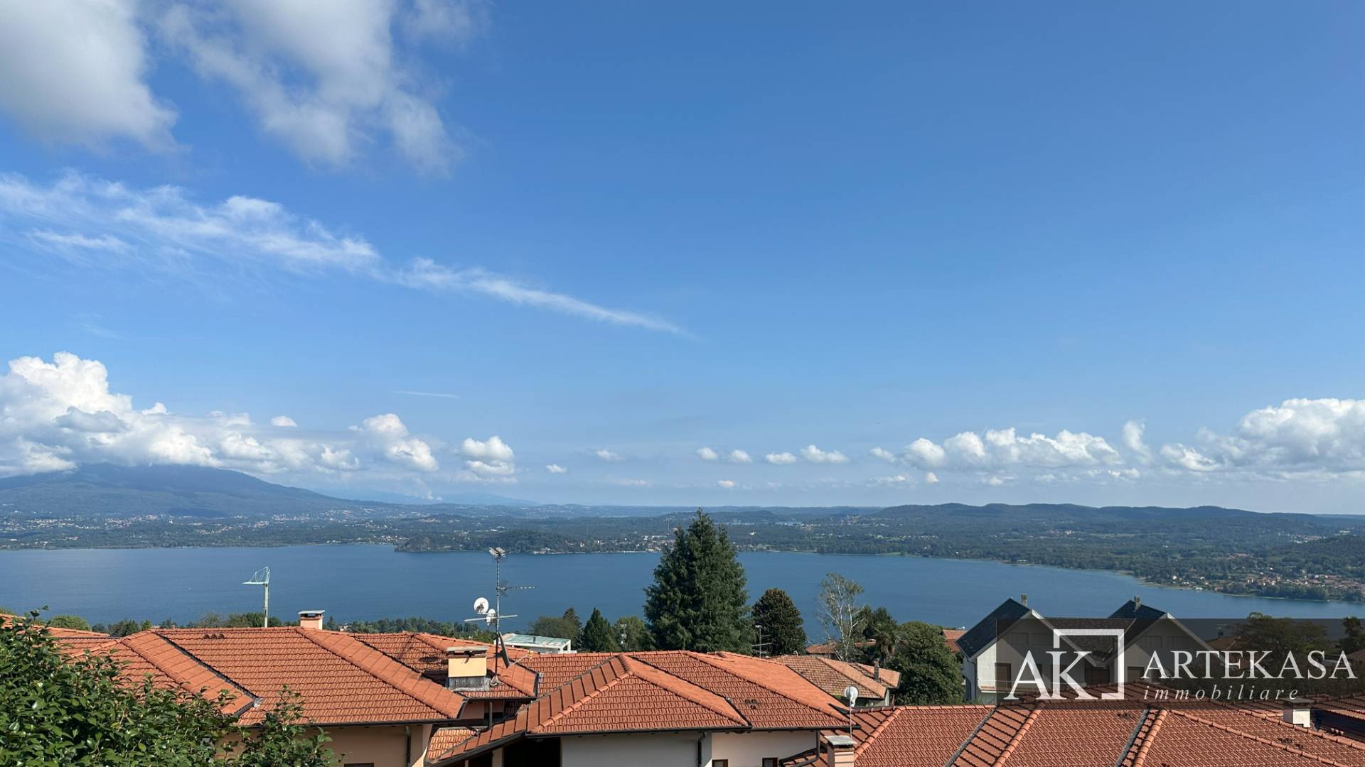 Villa in affitto a Massino Visconti