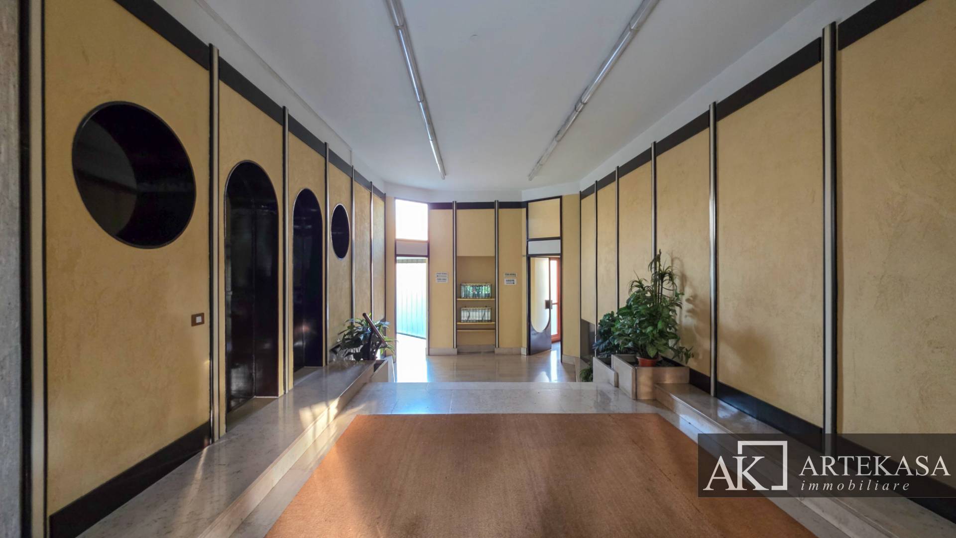 4 LOCALI in vendita a Novara, 1 - Centro