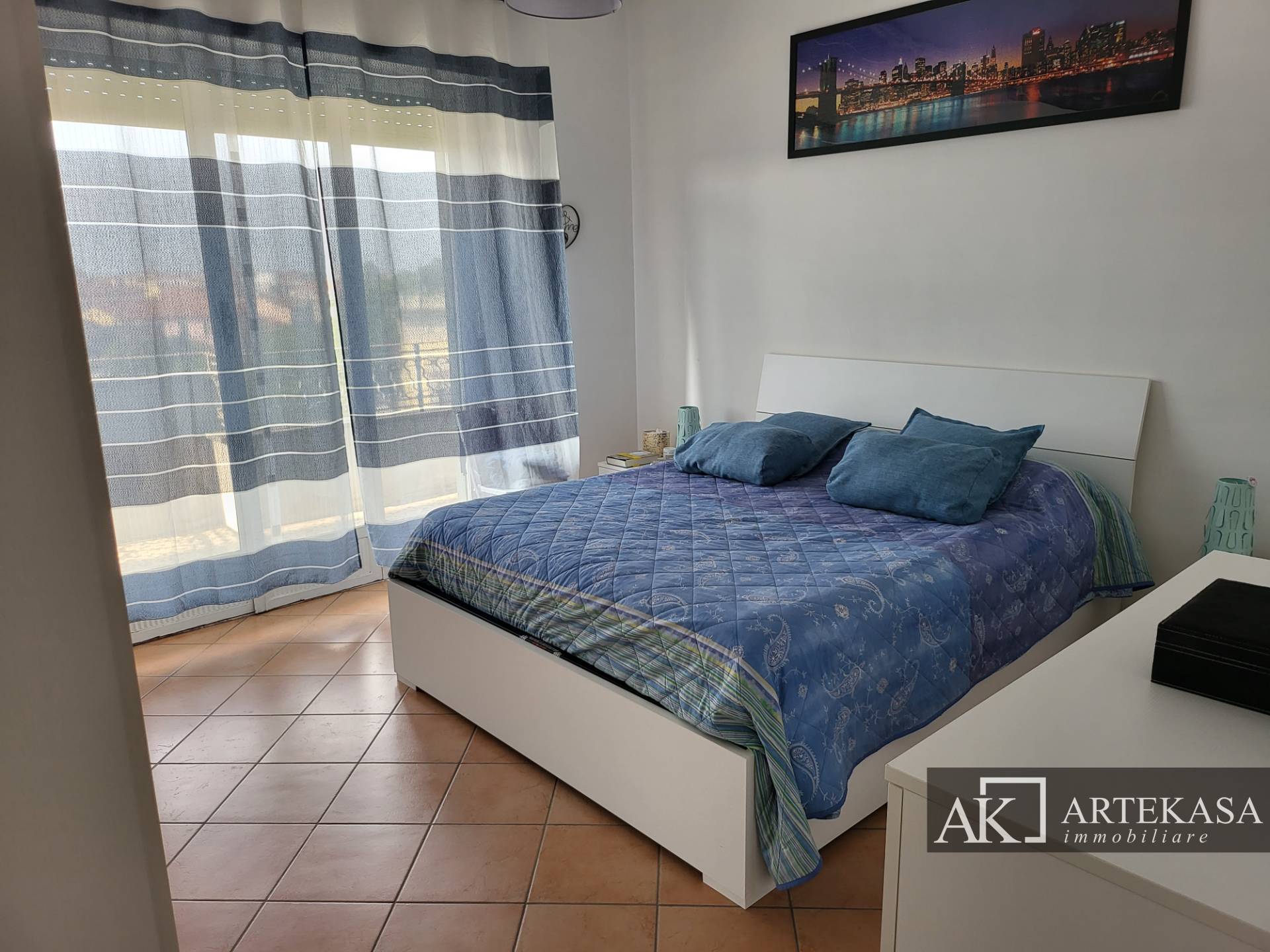 3 LOCALI in affitto a Novara, 1 - Centro