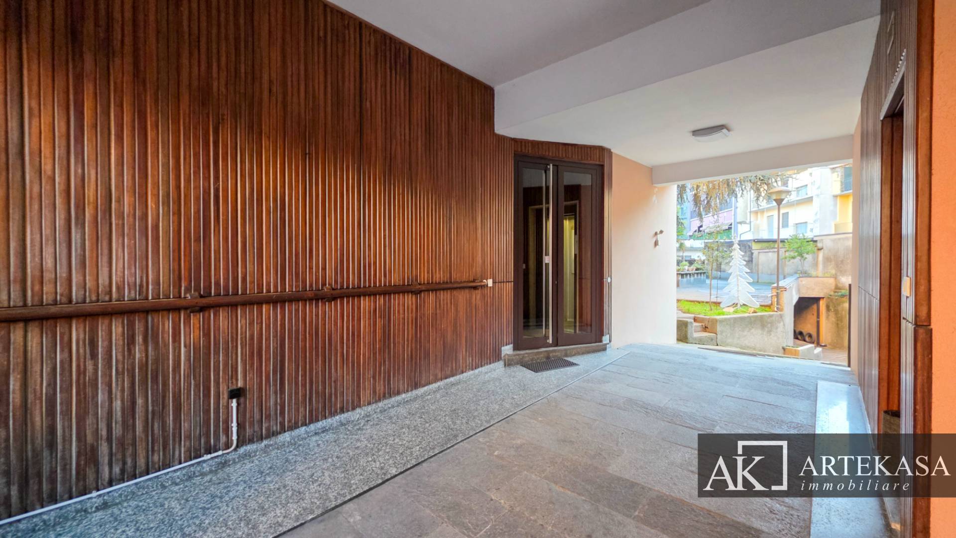 3 LOCALI in vendita a Novara, 3 - Sacro Cuore