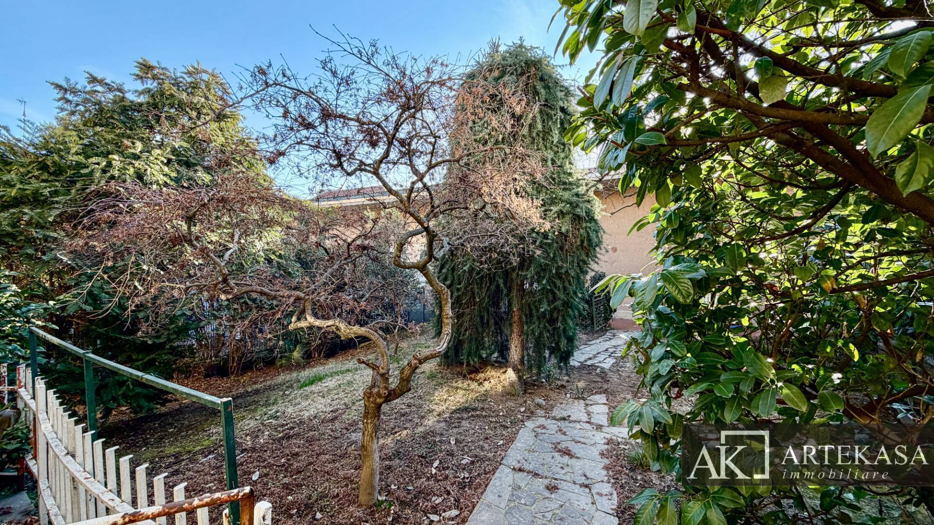 Villa bifamiliare in vendita a Cerano