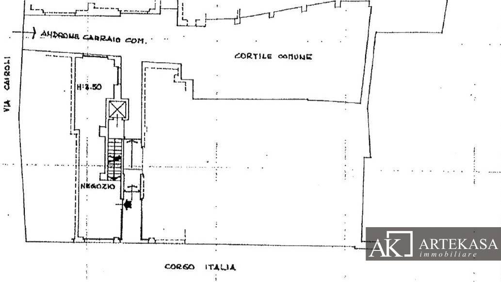 Negozio in affitto a Novara, 1 - Centro