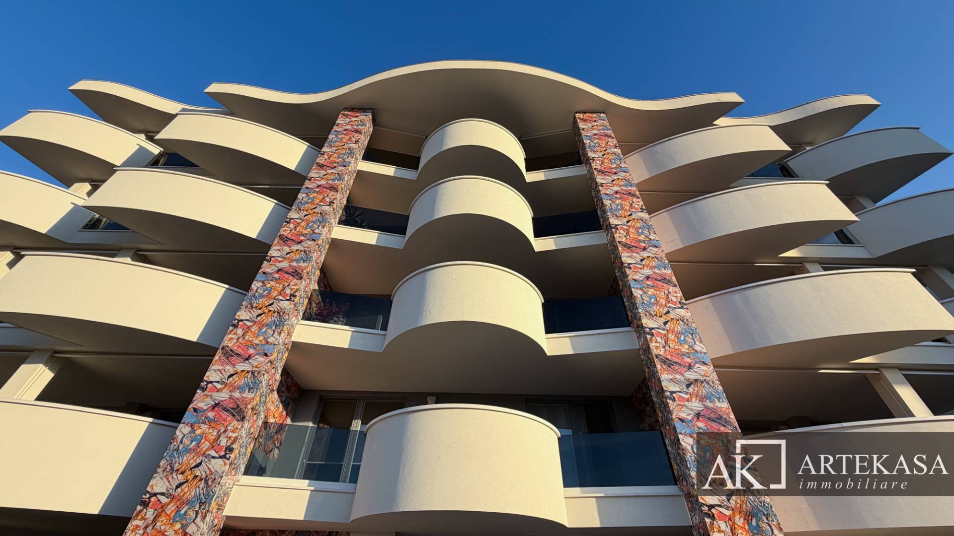 OLTRE 5 LOCALI in affitto a Novara, 2 - Porta Mortara