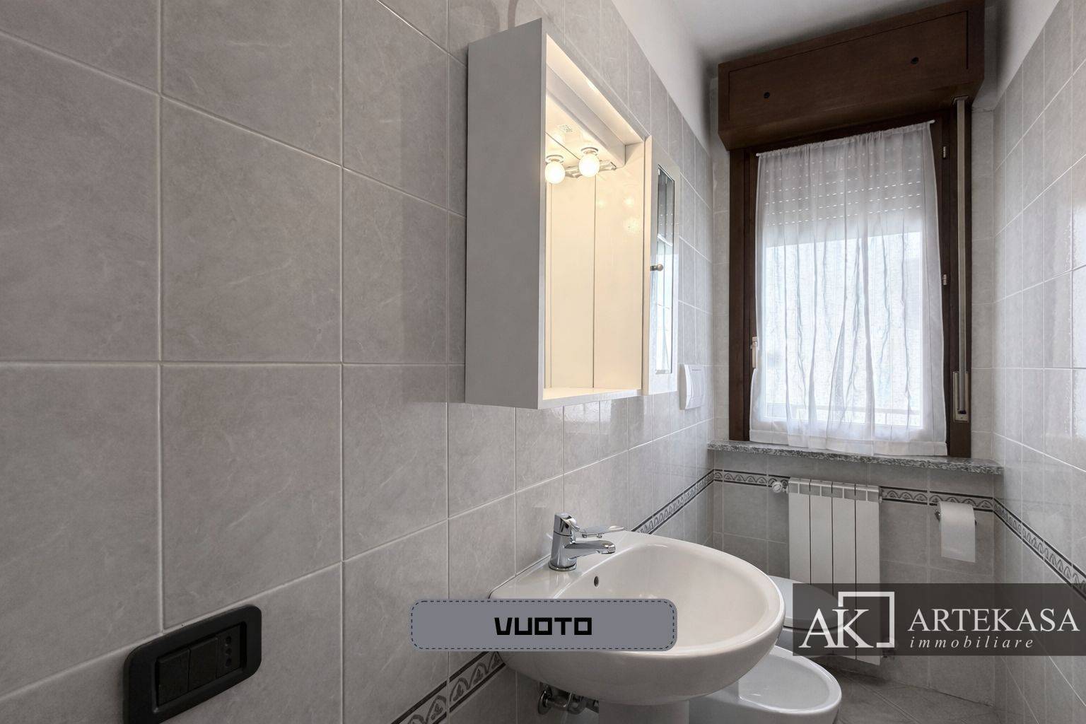 3 LOCALI in vendita a Novara, 5 - Santa Rita - Agognate