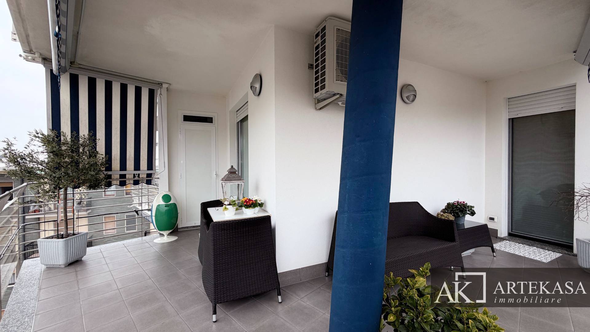 3 LOCALI in vendita a Novara, 2 - Porta Mortara