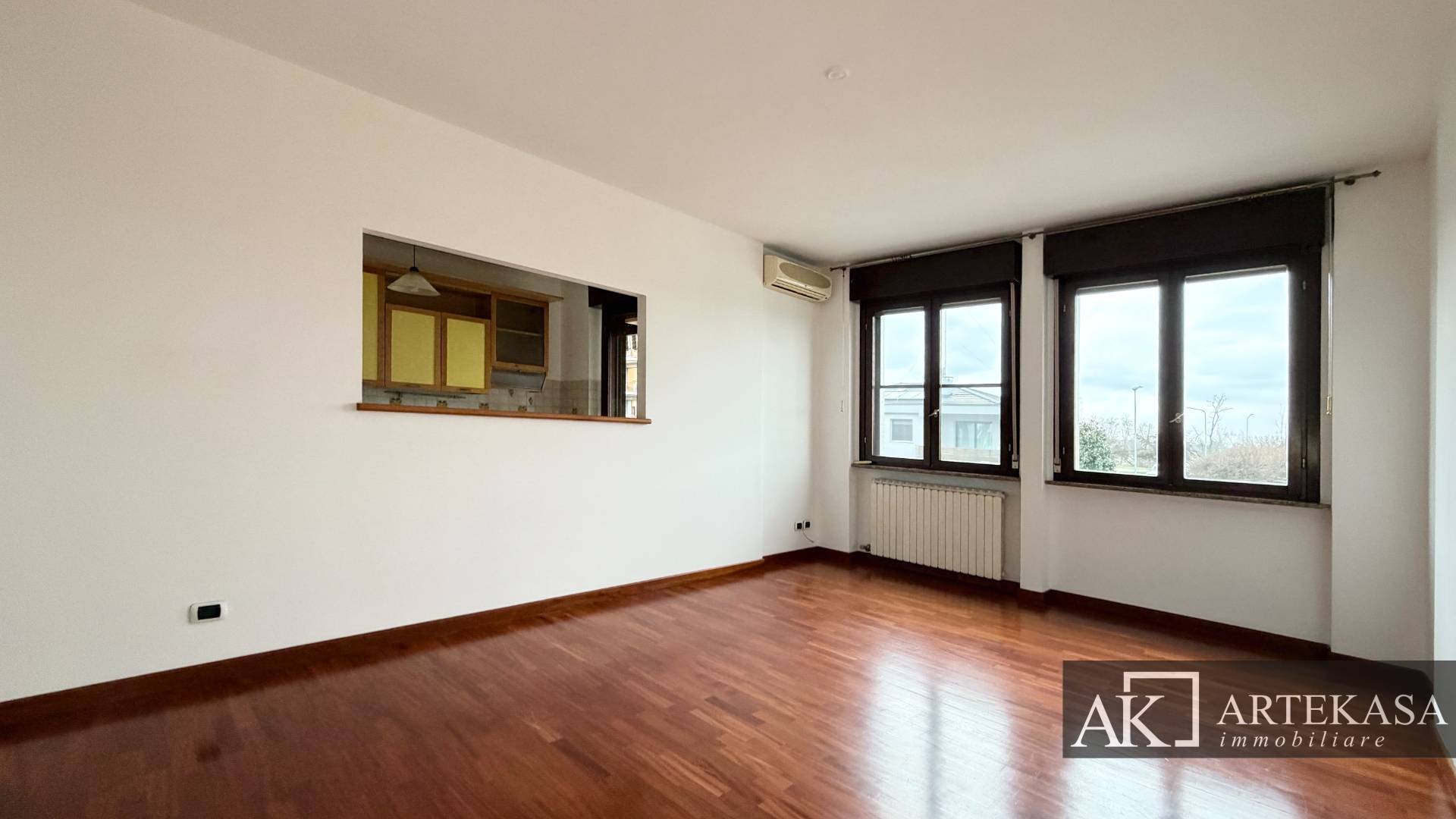 3 LOCALI in vendita a Novara, 12 - San Paolo - Zona Agogna