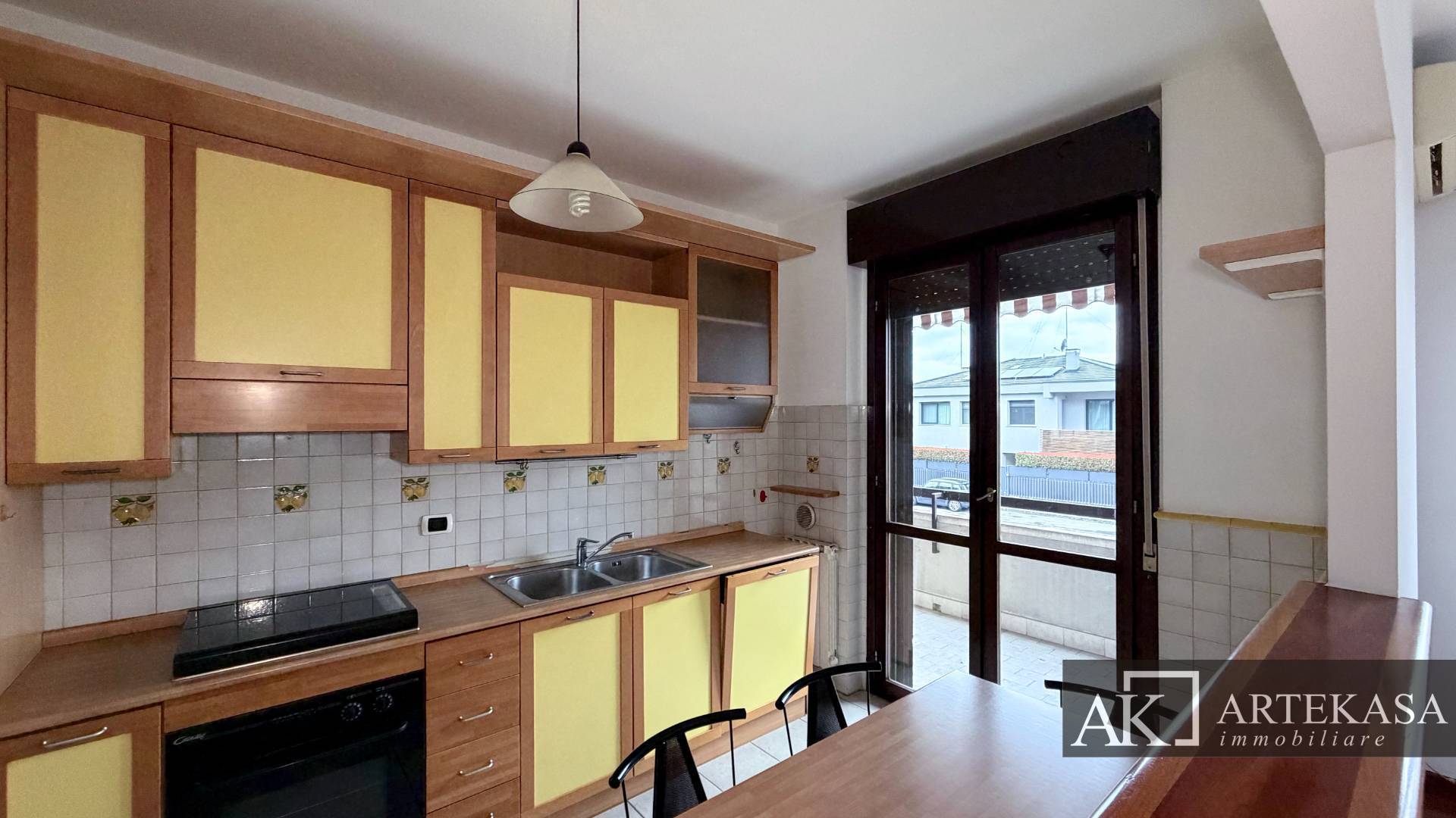 3 LOCALI in vendita a Novara, 12 - San Paolo - Zona Agogna