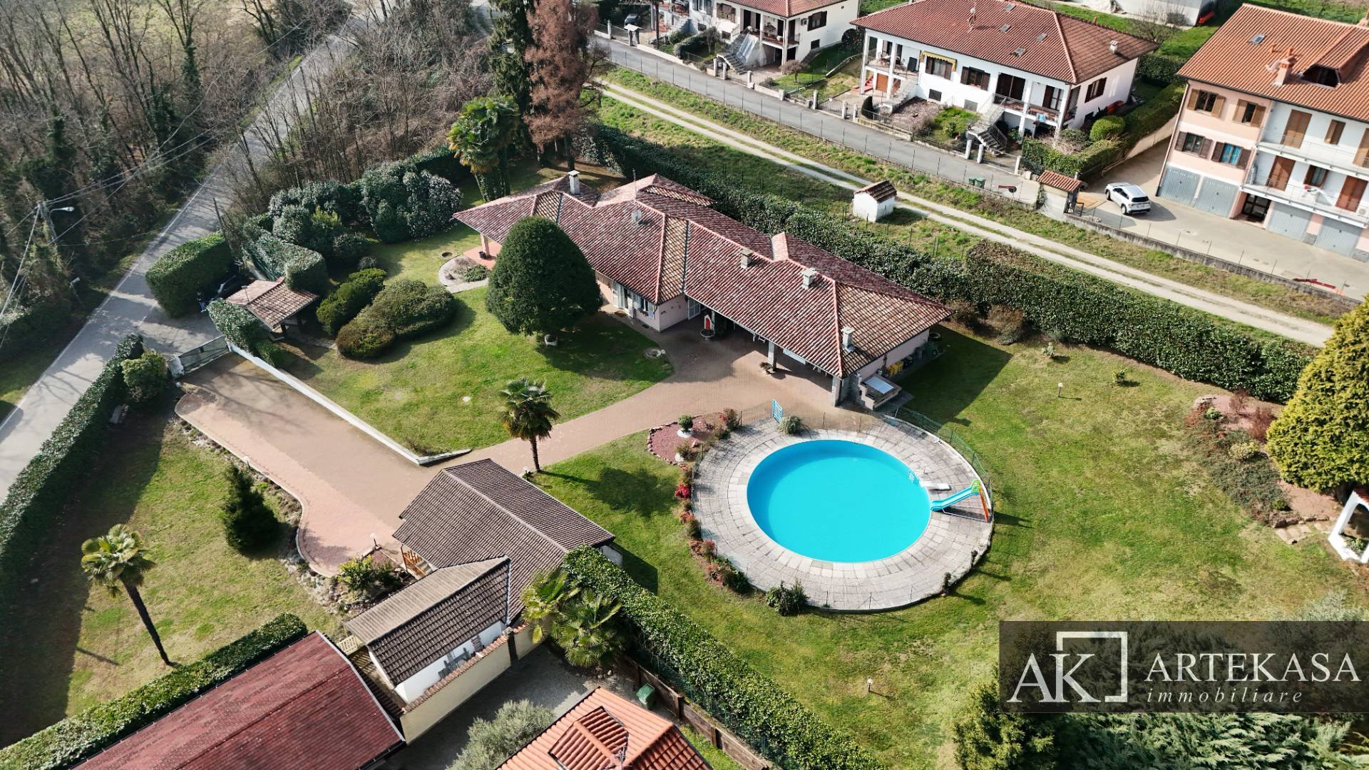 Villa in vendita a Borgo Ticino