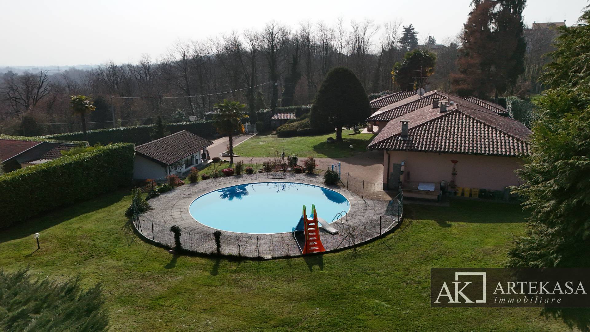 Villa in vendita a Borgo Ticino
