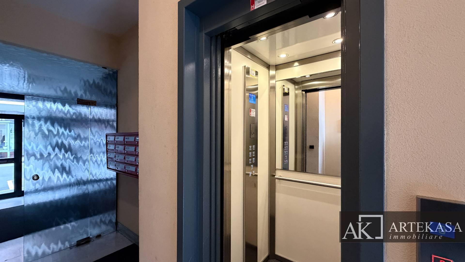 3 LOCALI in vendita a Novara, 3 - Sacro Cuore