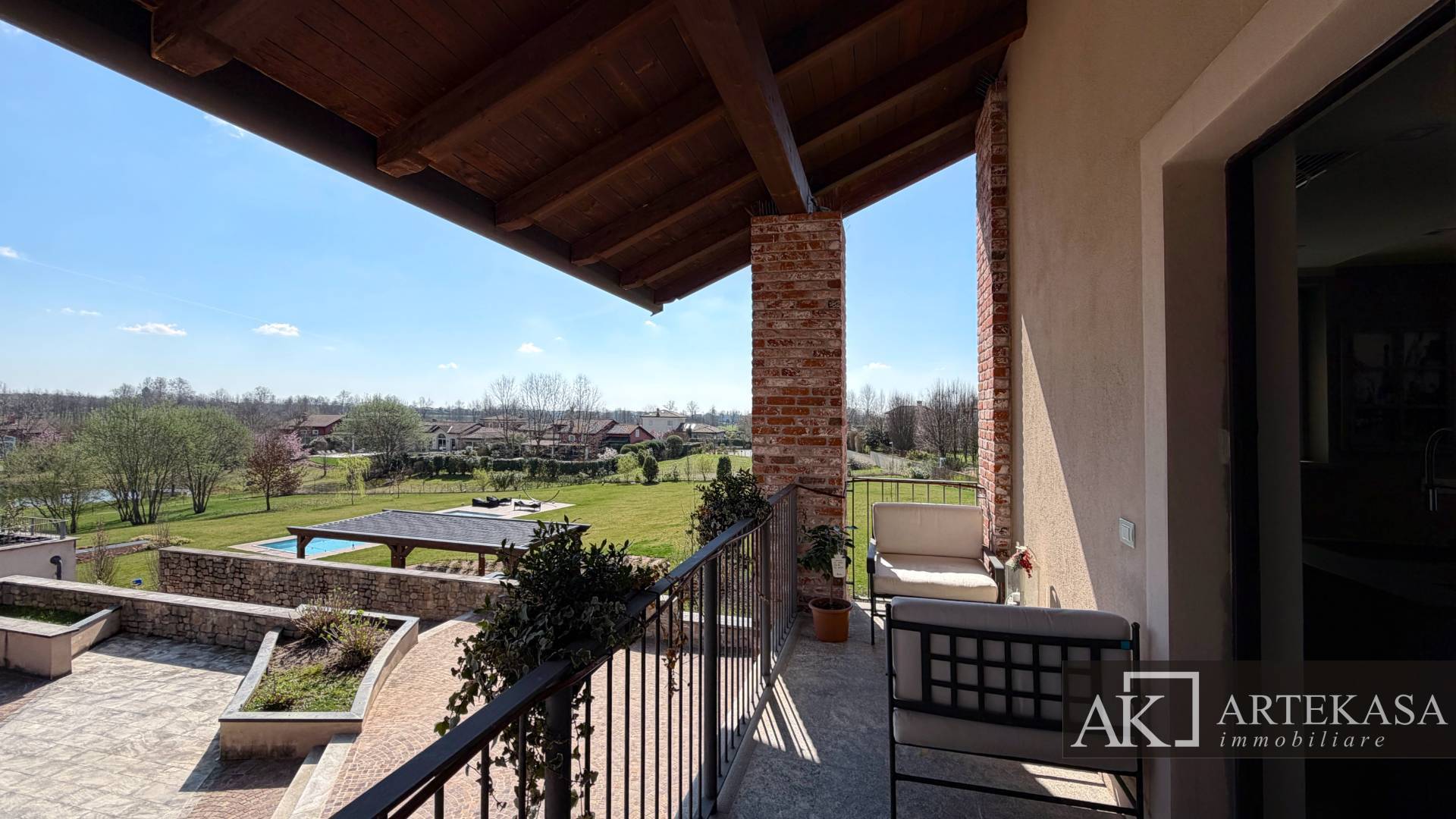 3 LOCALI in vendita a Bogogno