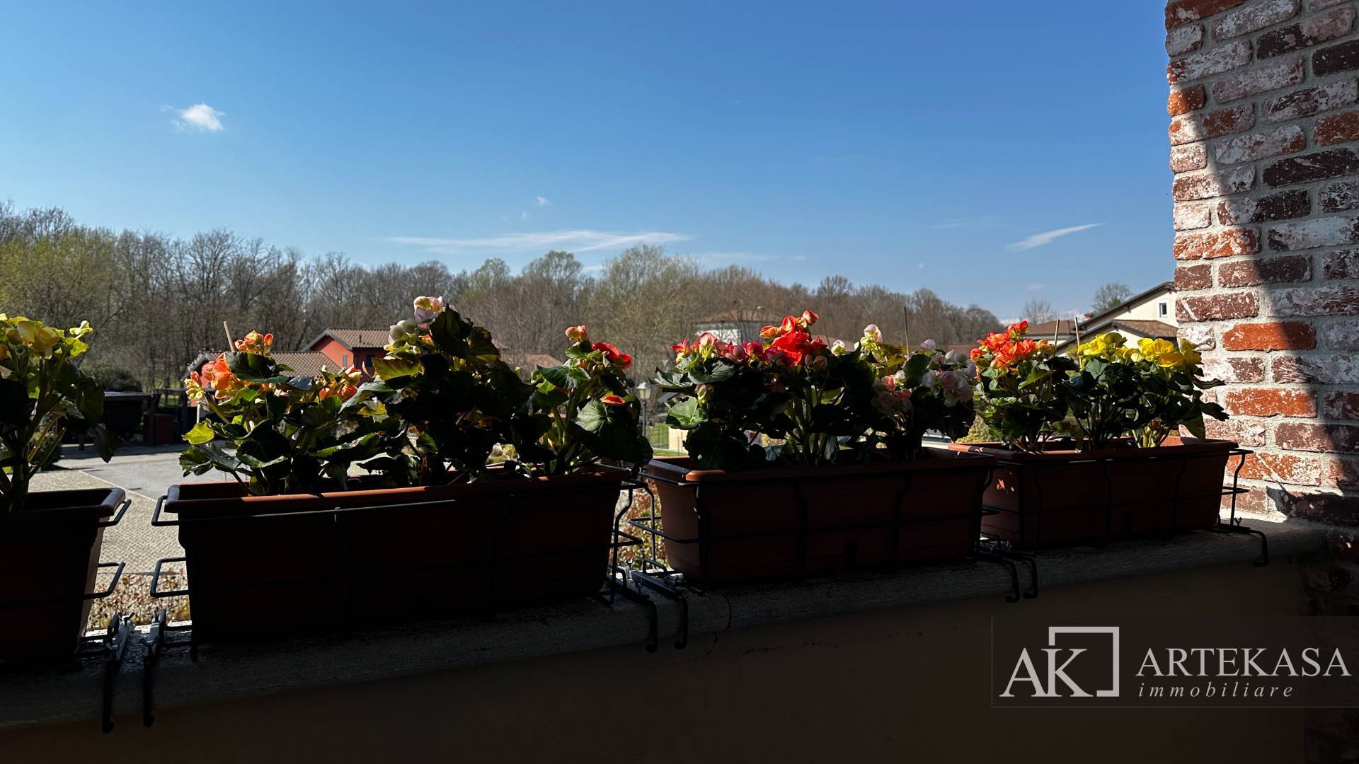 3 LOCALI in vendita a Bogogno