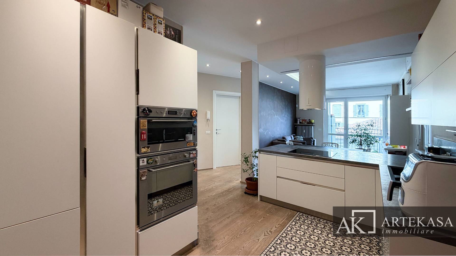 3 LOCALI in vendita a Novara, 1 - Centro