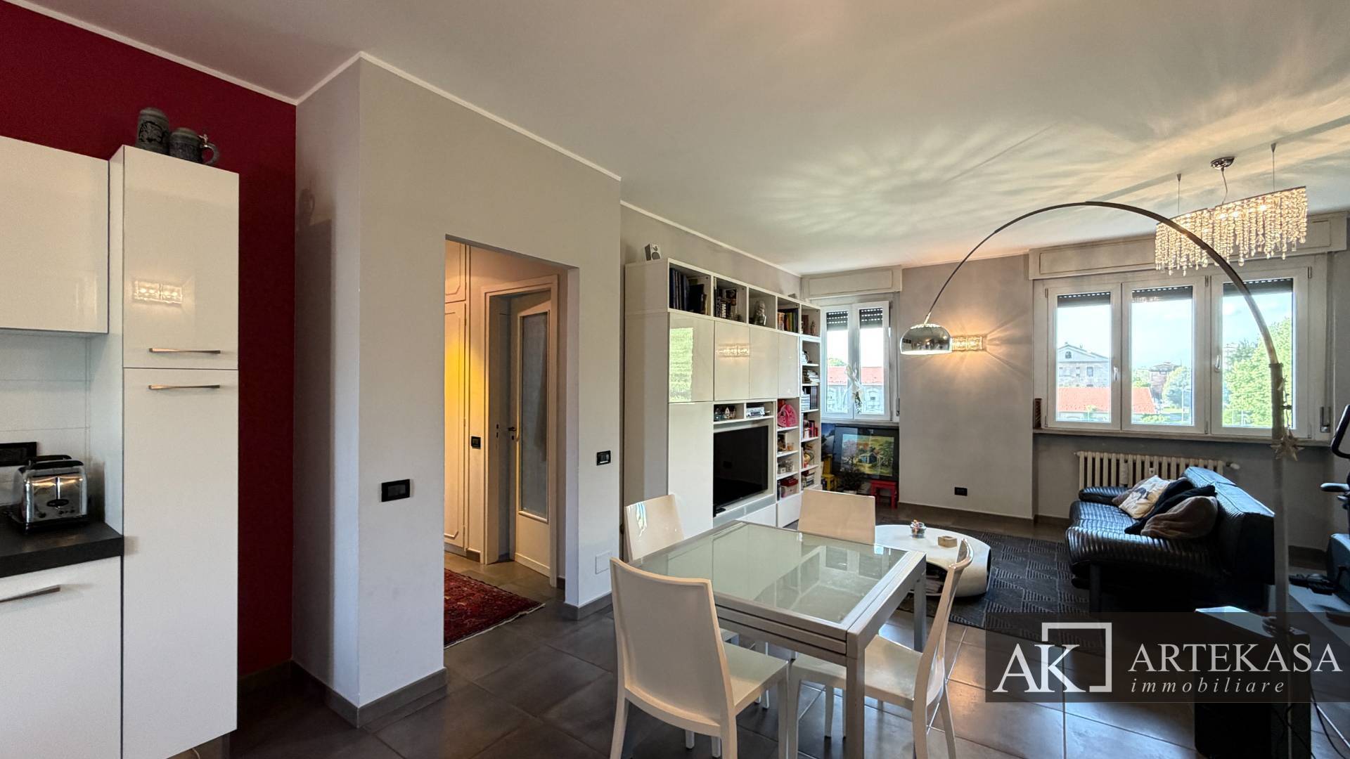 3 LOCALI in vendita a Novara, 2 - Porta Mortara