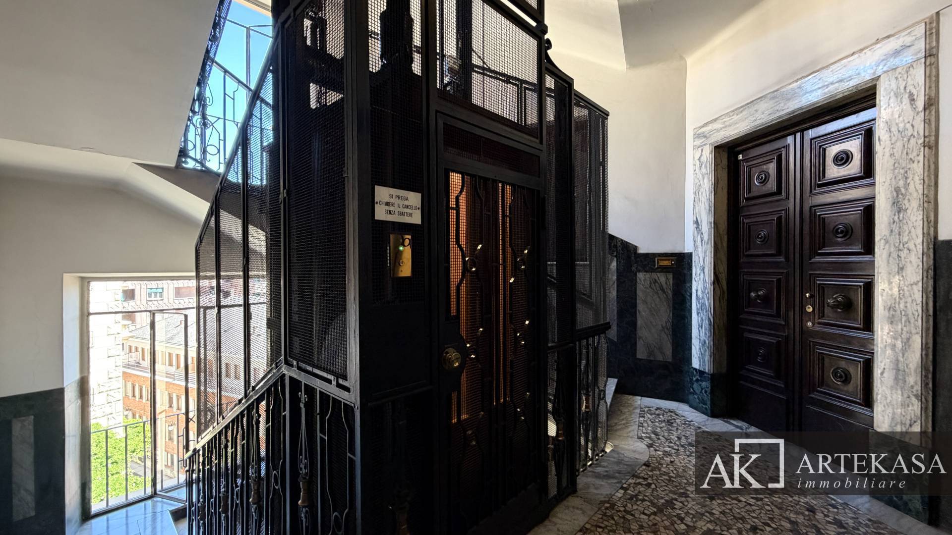5 LOCALI in vendita a Novara, 1 - Centro