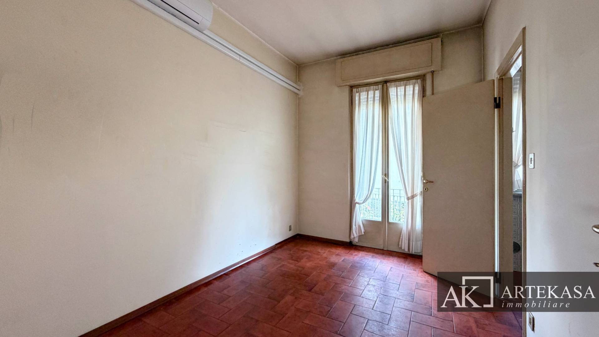 3 LOCALI in vendita a Novara, 5 - Santa Rita - Agognate