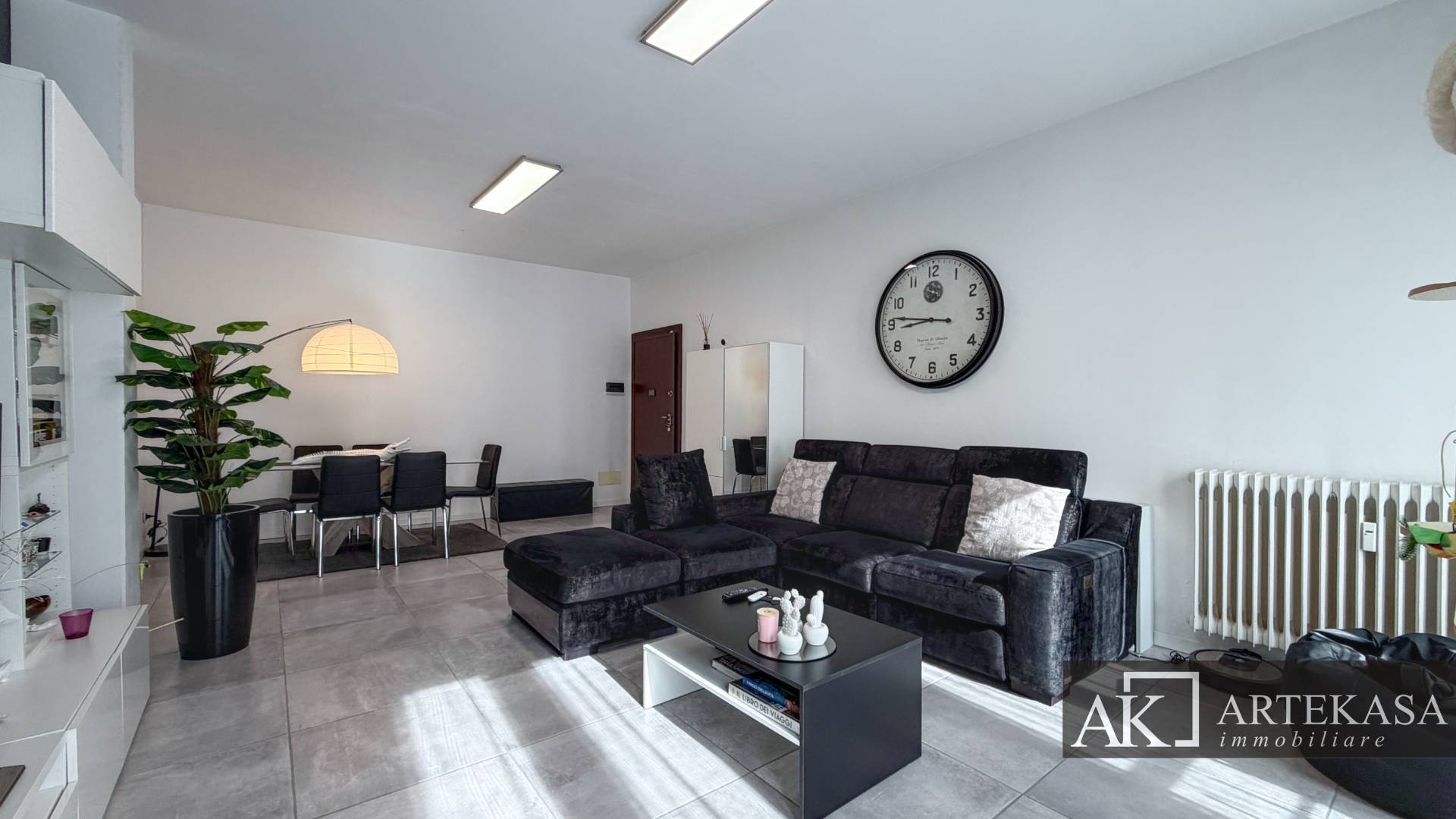 3 LOCALI in vendita a Novara, 12 - San Paolo - Zona Agogna