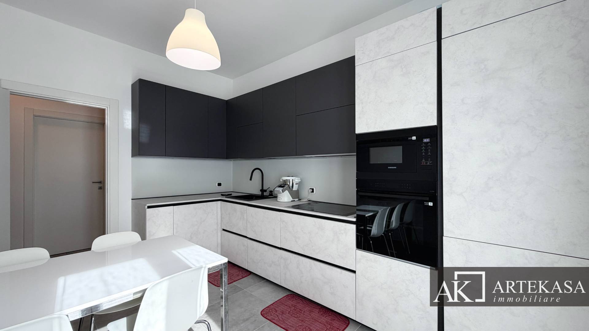 3 LOCALI in vendita a Novara, 12 - San Paolo - Zona Agogna
