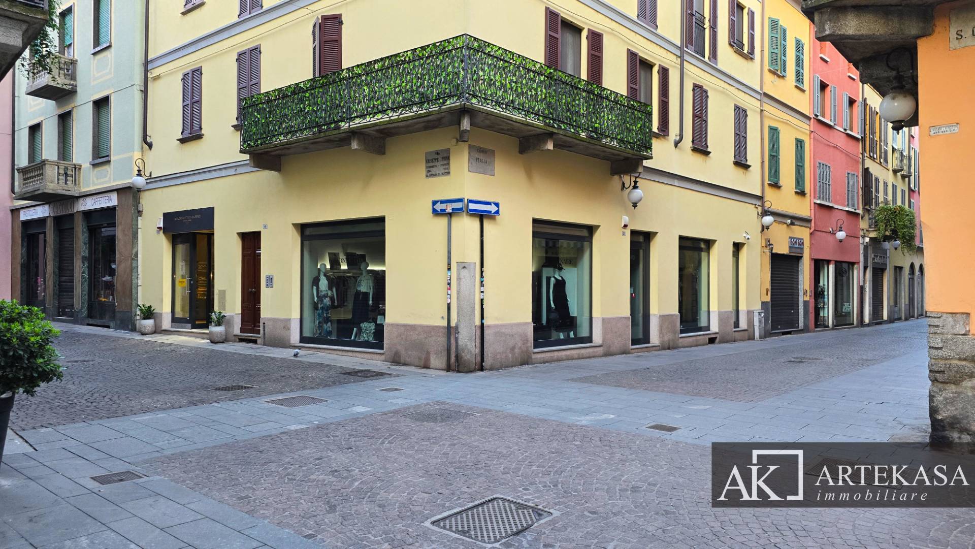 Negozio in affitto a Novara, 1 - Centro