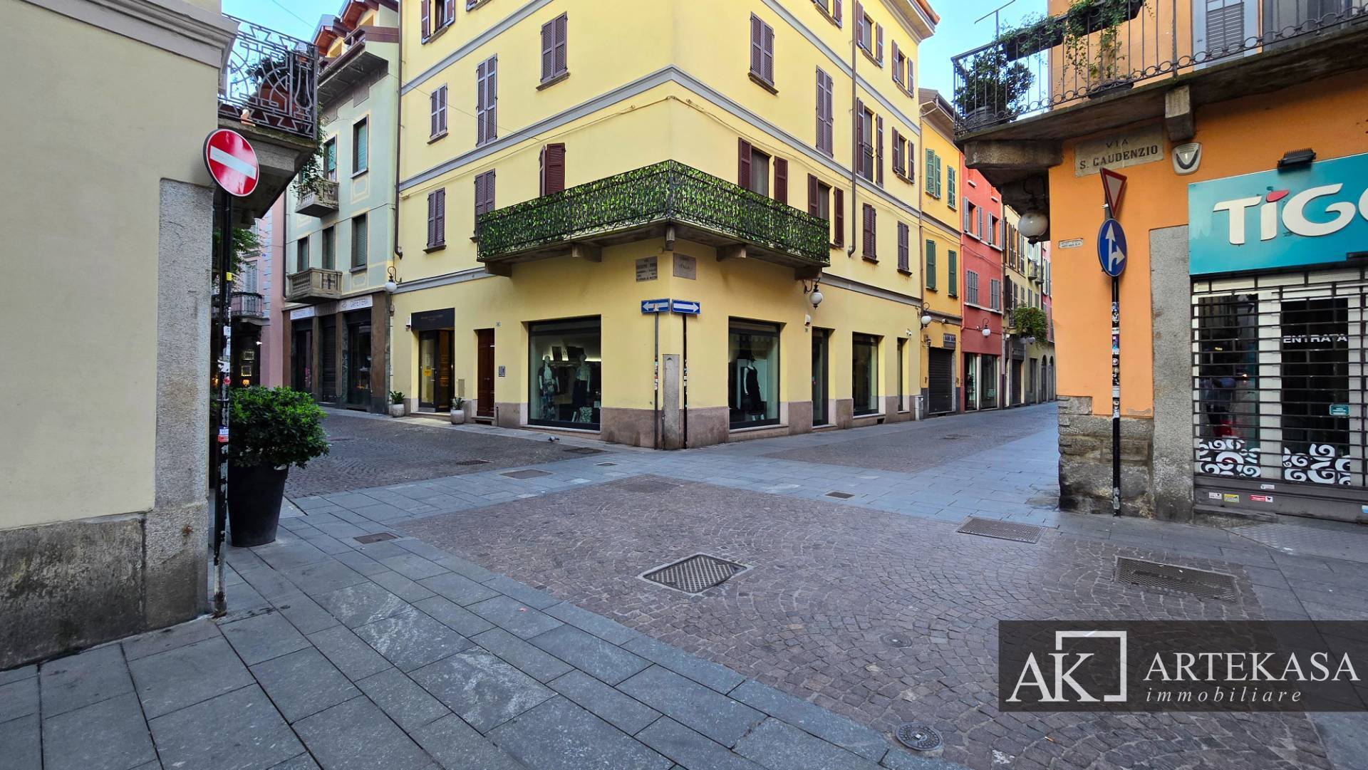 Negozio in affitto a Novara, 1 - Centro