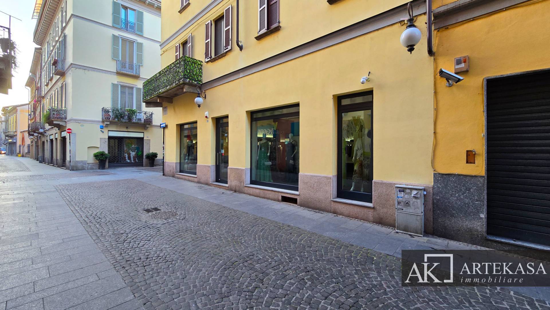 Negozio in affitto a Novara, 1 - Centro