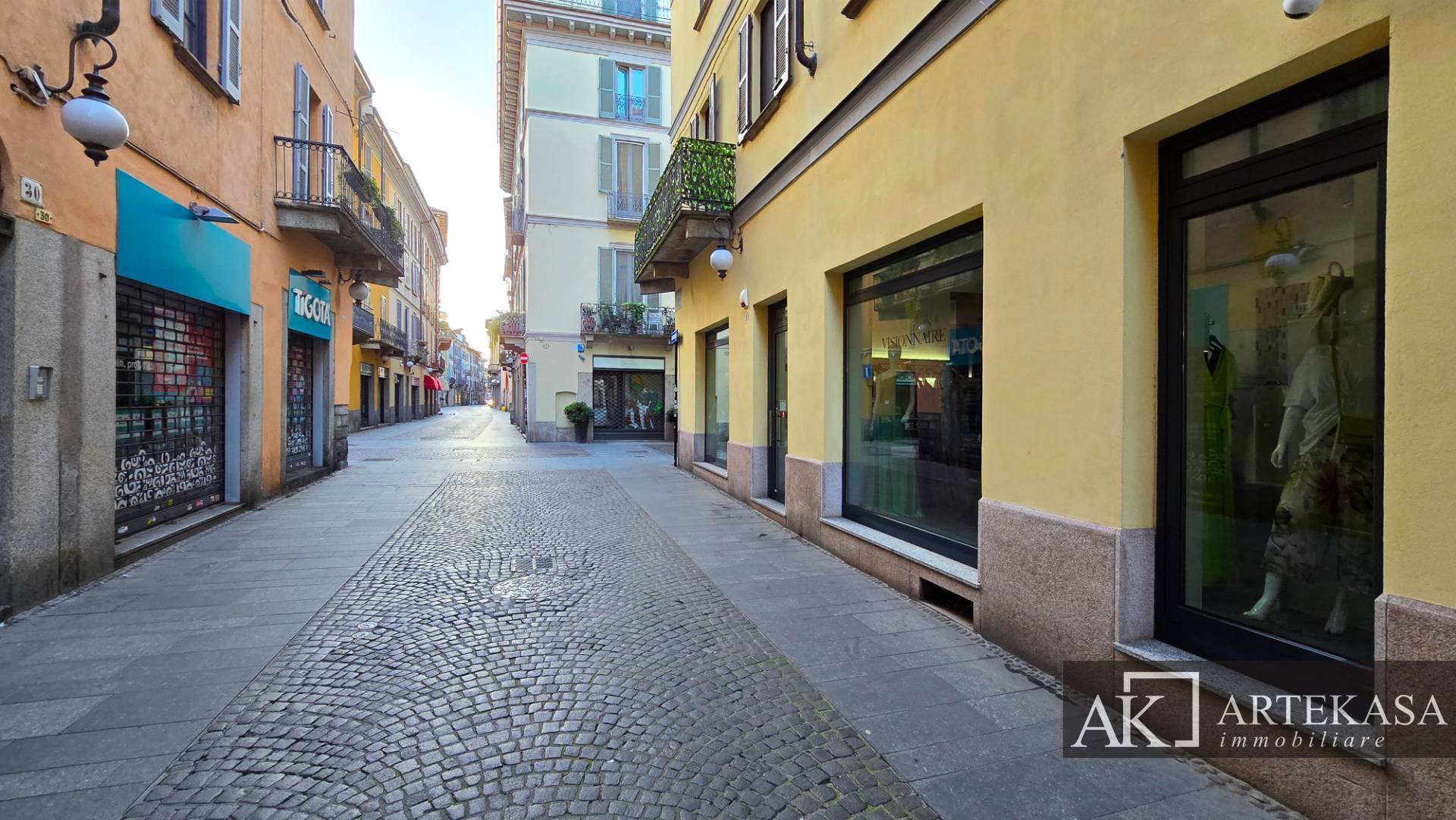 Negozio in affitto a Novara, 1 - Centro
